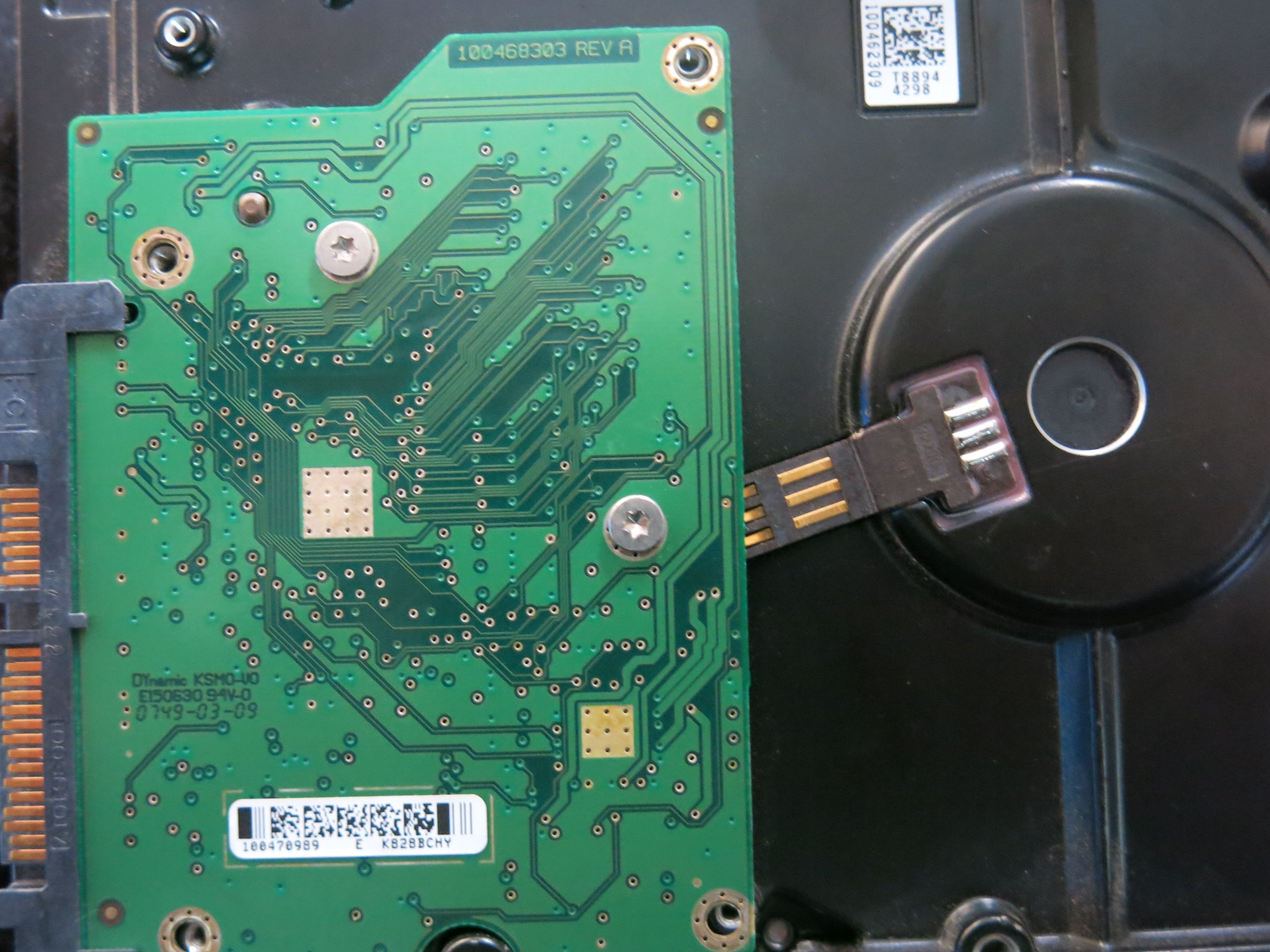 ST3250410AS PCB : 100468303 SERIAL NUMBER : 6RY507CC FW:3.AAC PN:9EU142-305 250GB