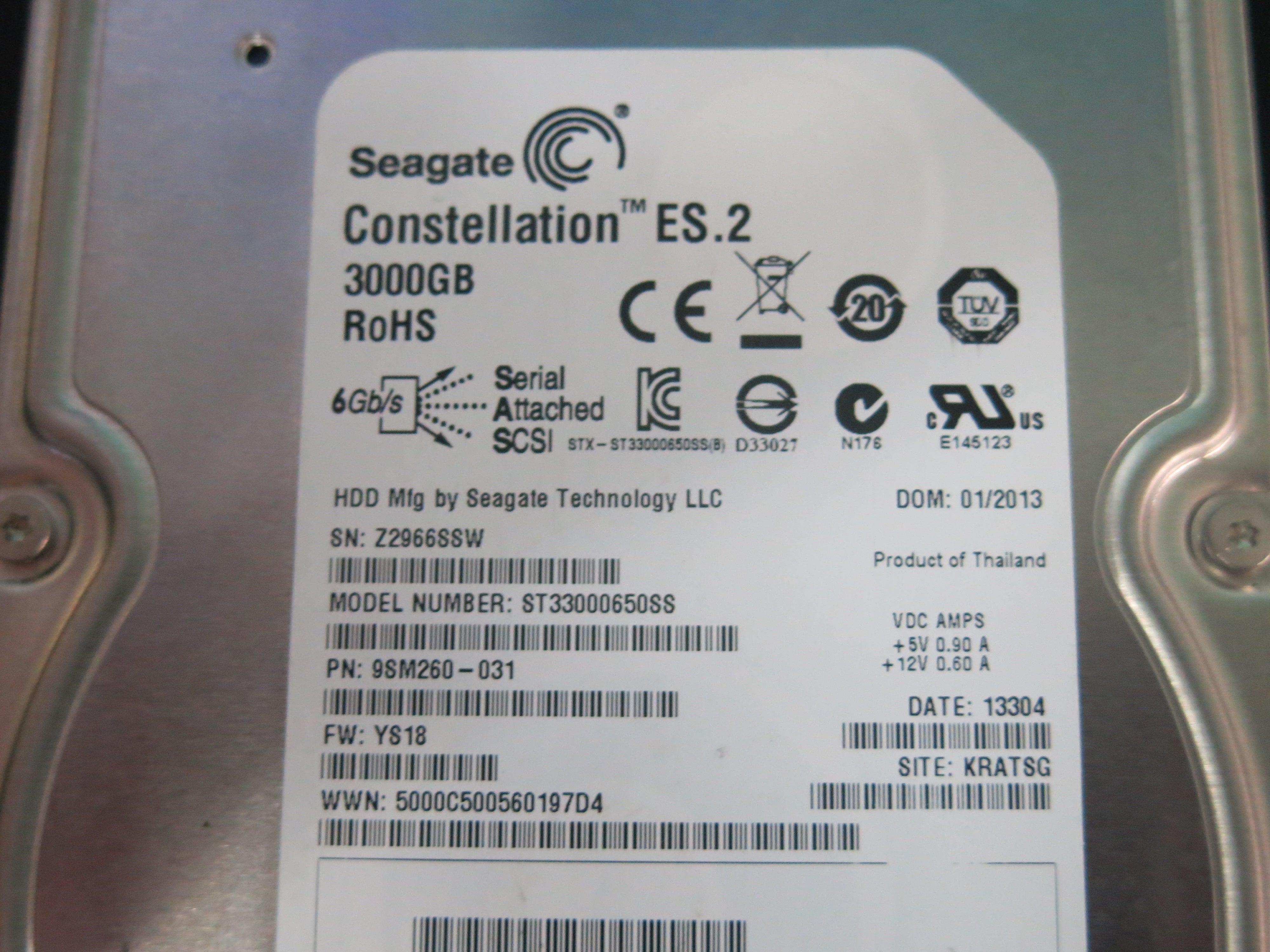 ST33000650SS PCB : 100608305 LPAJ-0 REV B SERIAL NUMBER : Z2966SSW FW:13304 PN:9SM260-031 3.TB