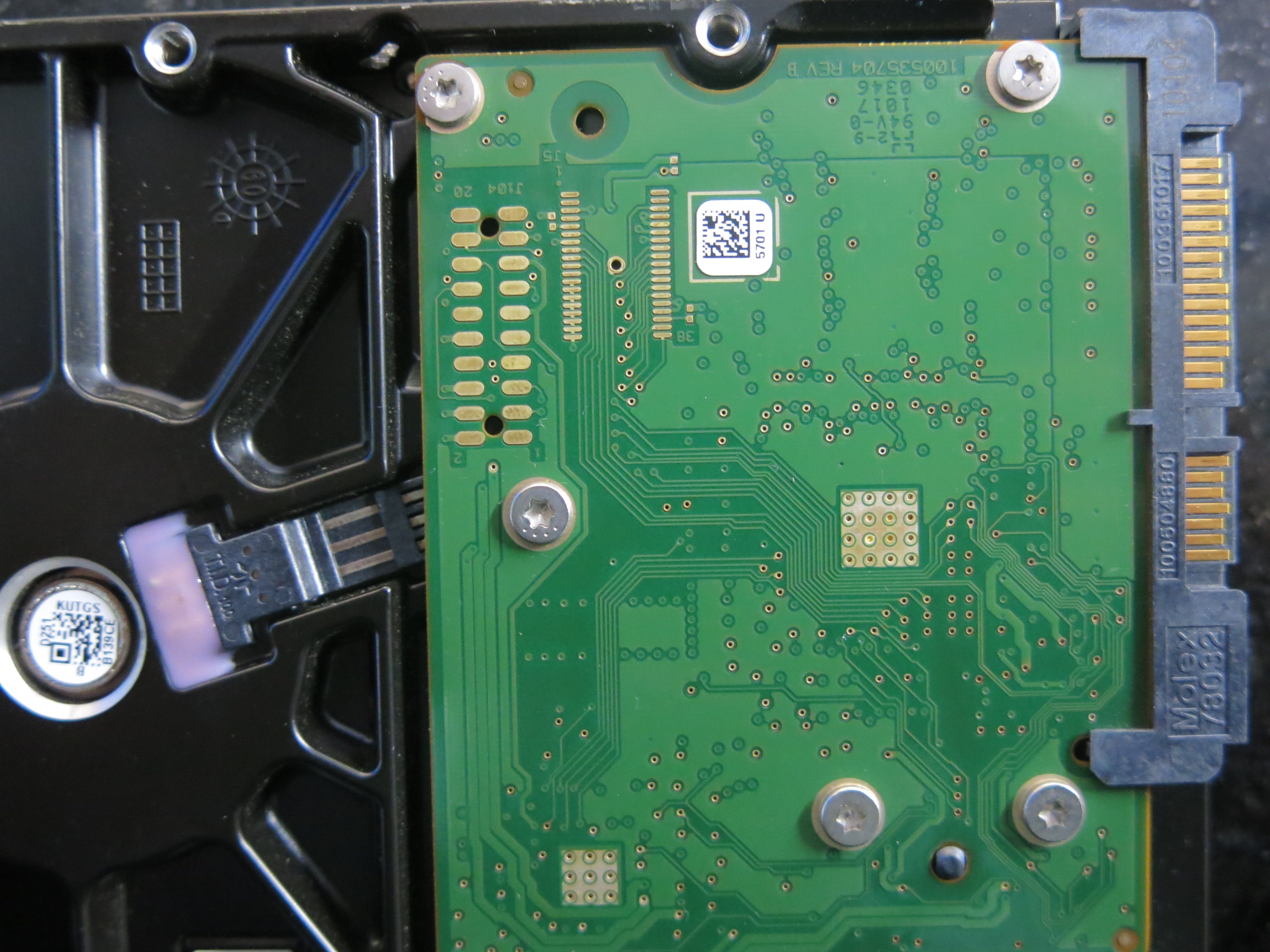 ST3500418AS PCB : 100535704 REV B SERIAL NUMBER : 5VMCT1K2FW:CC44 PN:9SL142-515 500GB