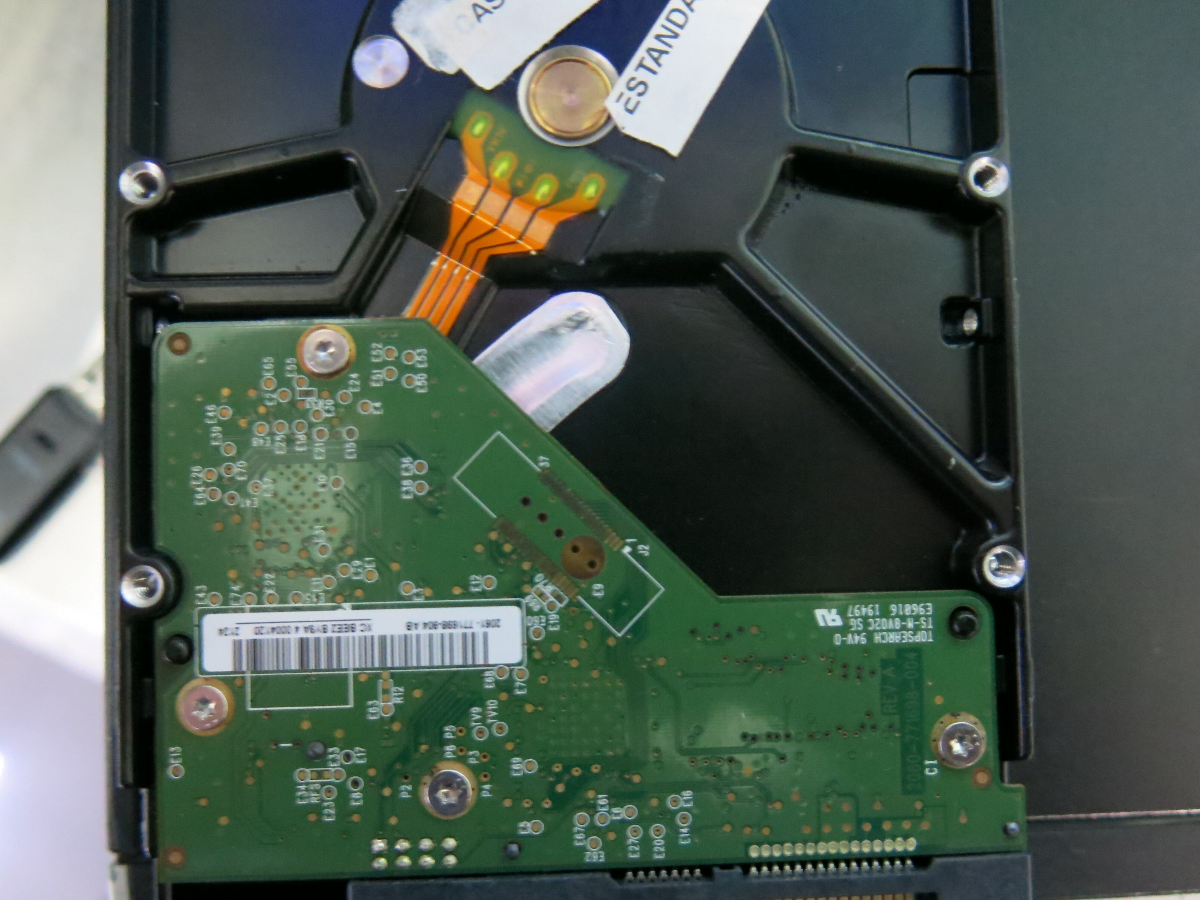 WD10EARX-00PASB0 PCB: 2060-771698-004 SERIAL NUMBER: WCAZAC689421 1.TB