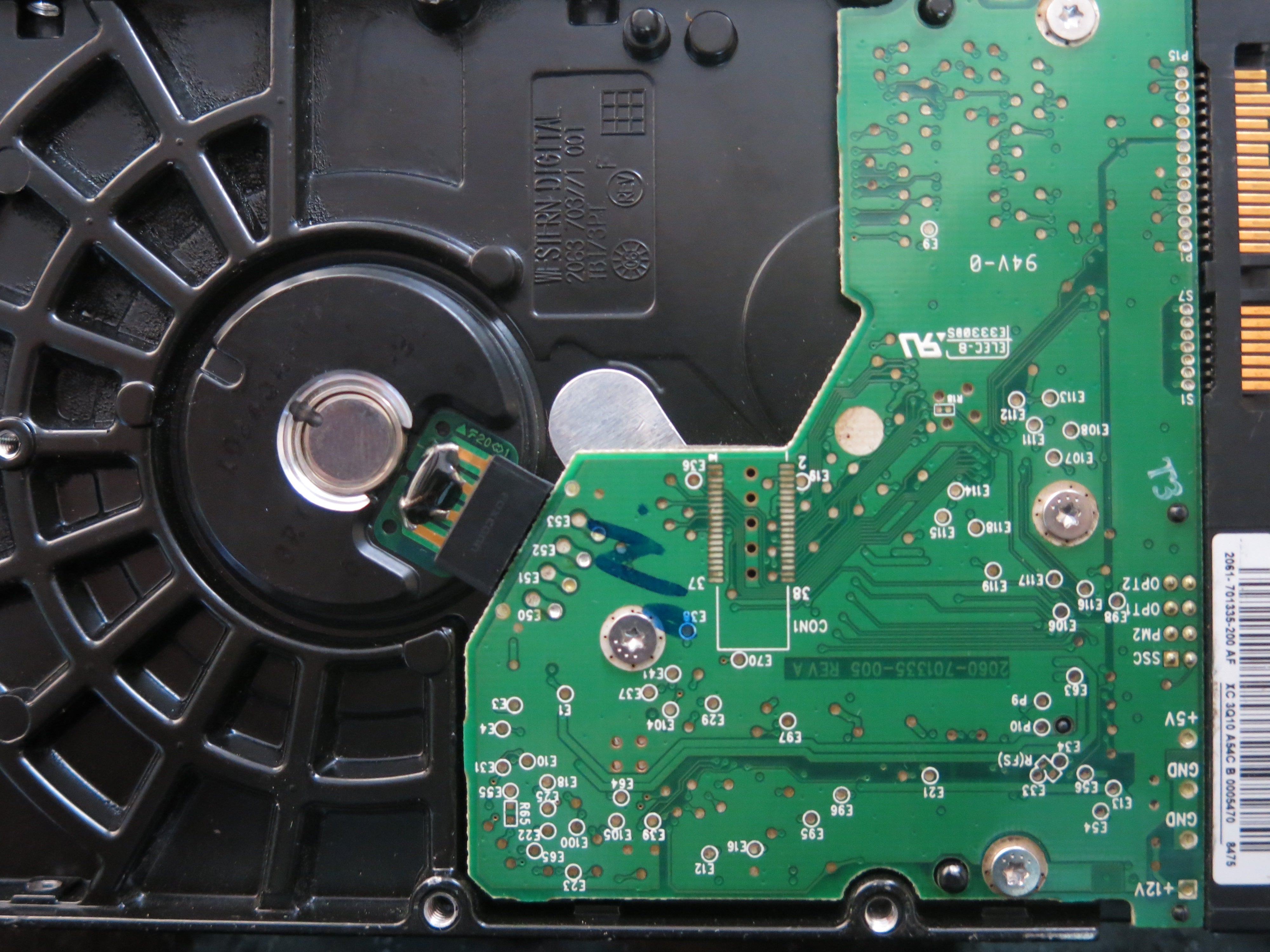 WD2500YS- 01SHB1 PCB : 2060-701335-005 REV A SERIAL NUMBER : WMAM9YF97137 250GB