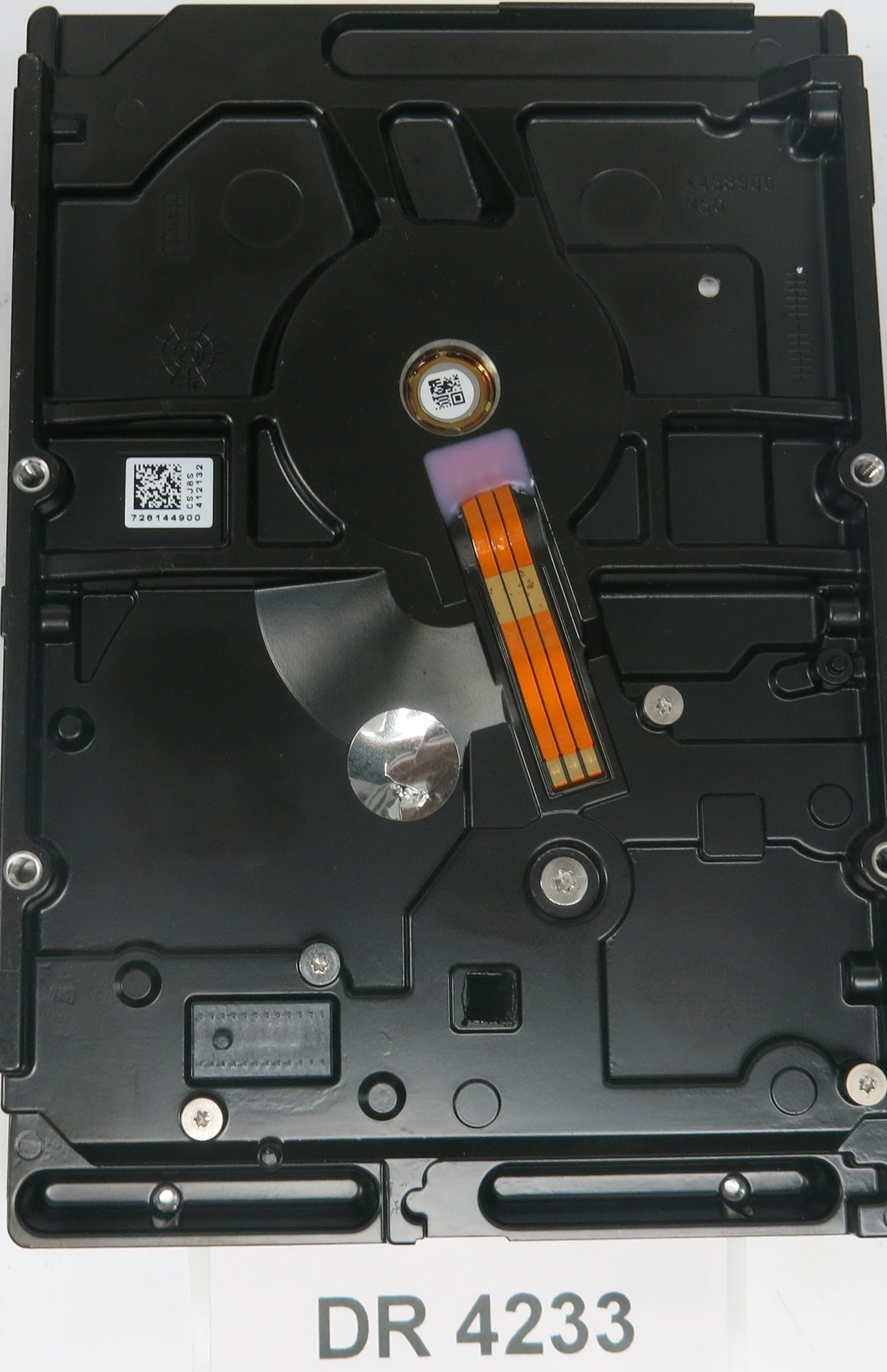 ST6000DM003,  P/N:2CY186,  FW:0001,  Serial:ZR10BDYL,  6000GB 3.5