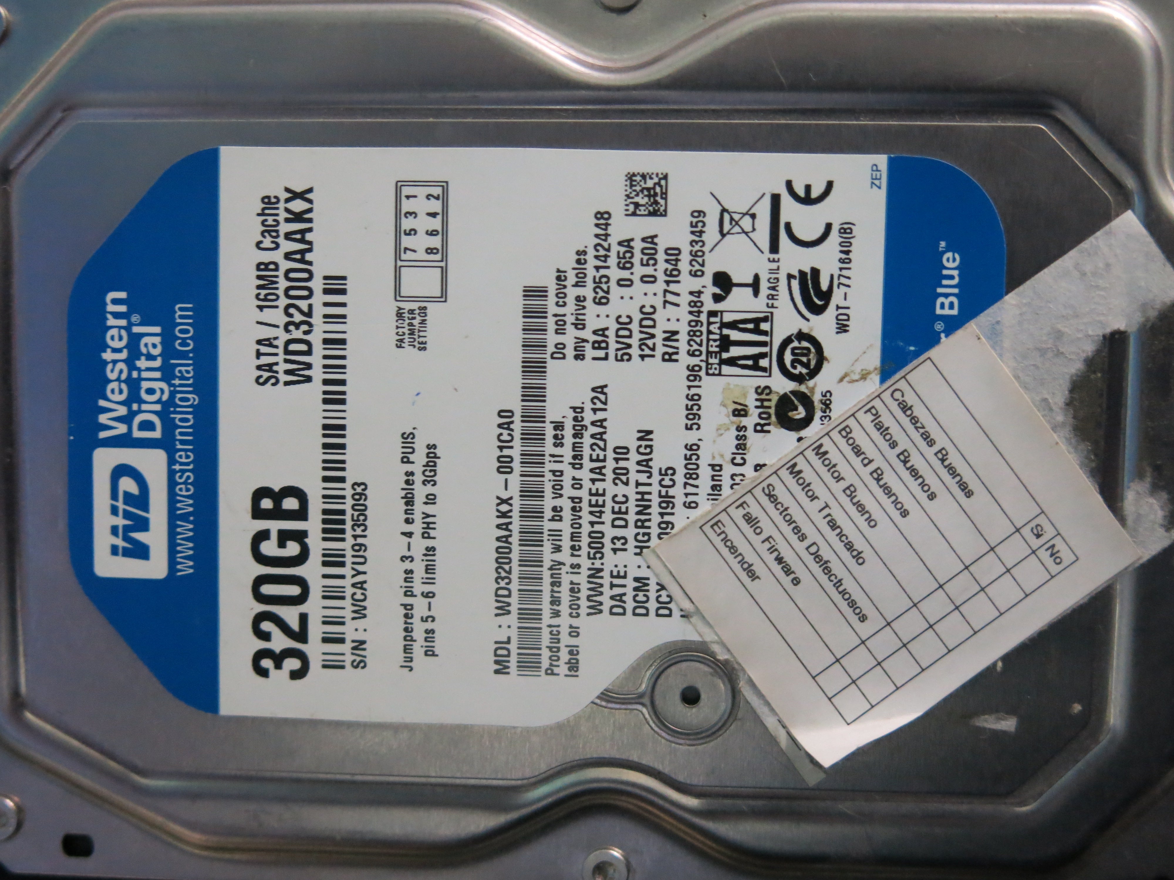 WD3200AAKX- 001CA0 PCB : 2060-771640- 003 REV P1 SERIAL NUMBER :WCAYU9135093 320GB