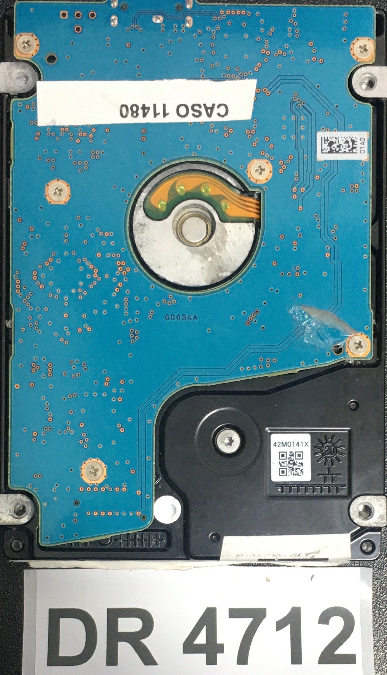 MQ04UBB400,  Serial: 51MIT0KMT M2H HDKFD26AZA31,  4TB 2.5,  PCB: G0034A,