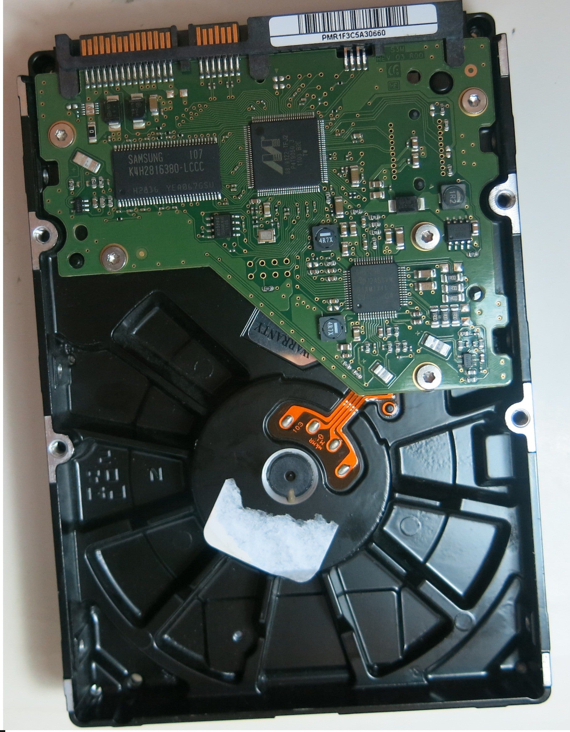 SAMSUNG BF41-00324A 00, FW S2AXJ9EB404544 1AR10002 320 GB