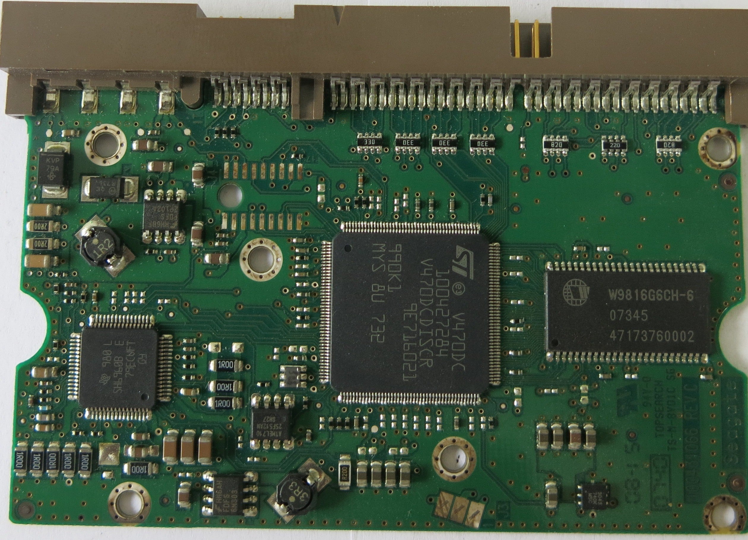 SEAGATE ST3160215ACE P/N 9CZ012-191 100431066 REV C PCB