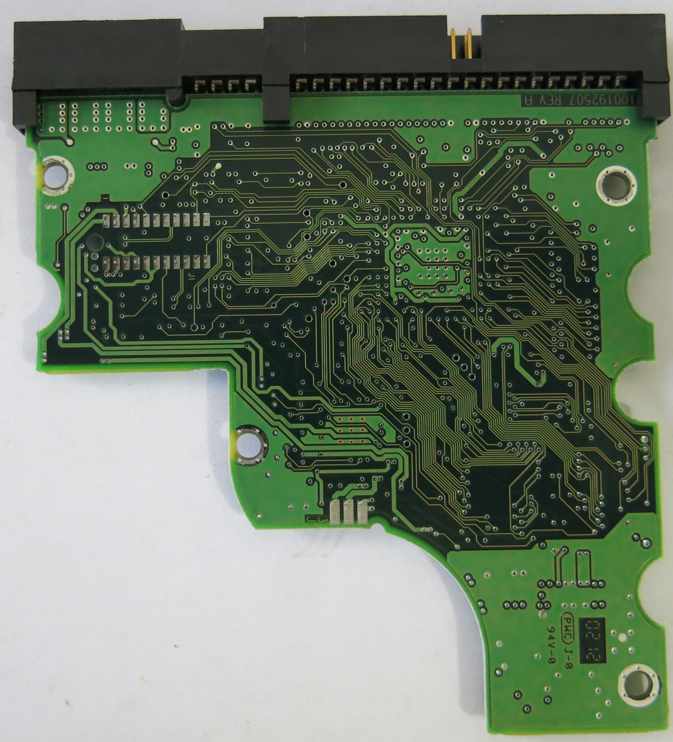 SEAGATE ST320011A P/N 9T6004-132 FW 3.75 100192507 REV A PCB