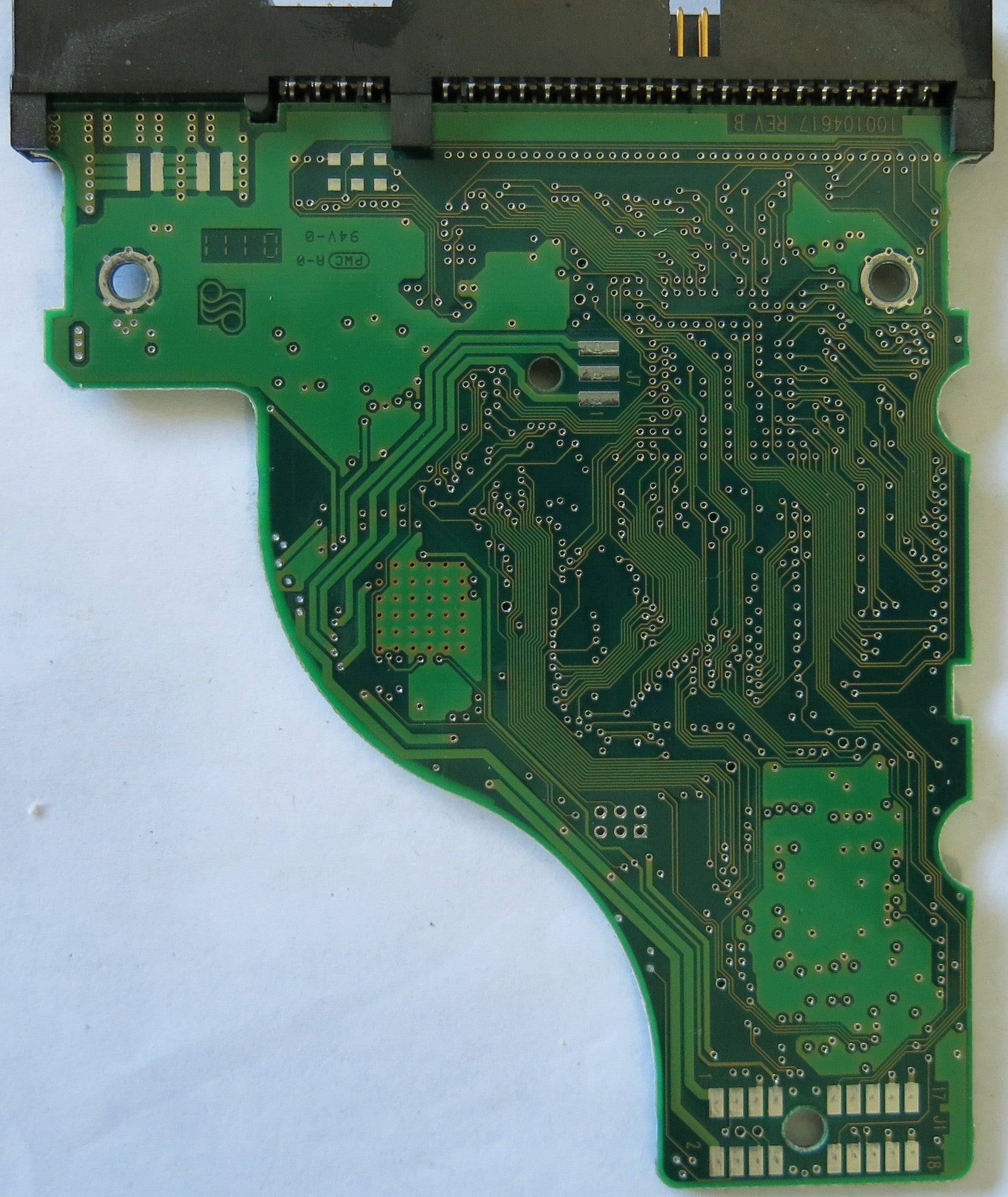 SEAGATE ST330621A P/N 9R4004-316 PCB 100104617 REV B