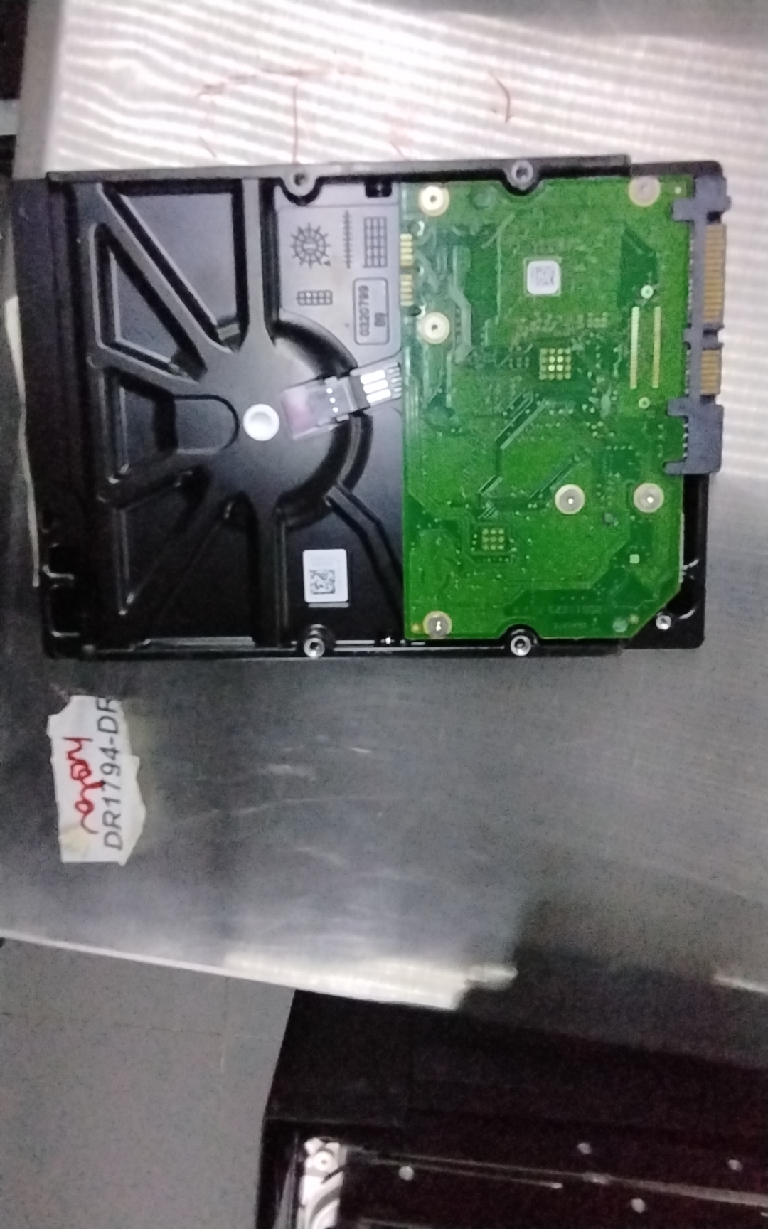 MB3000EBKAB,  Serial:Z292737E,  3000GB 3.5,  PCB:100611023- REV A