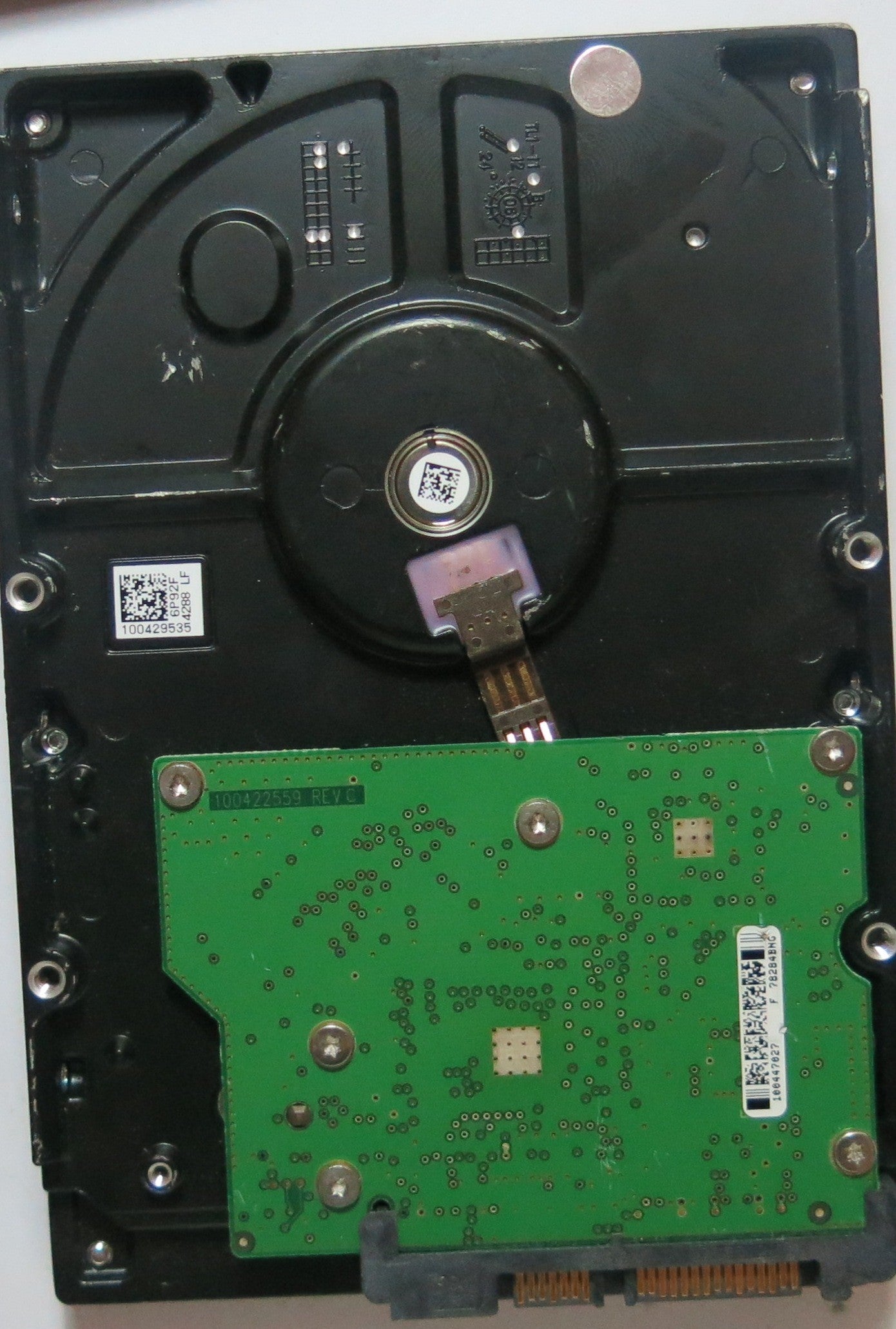 ST380215AS PCB: 100422559 REV C SERIAL: 9QZ80K33 PN 9CY111'305 FW 3.AAD 80,GB