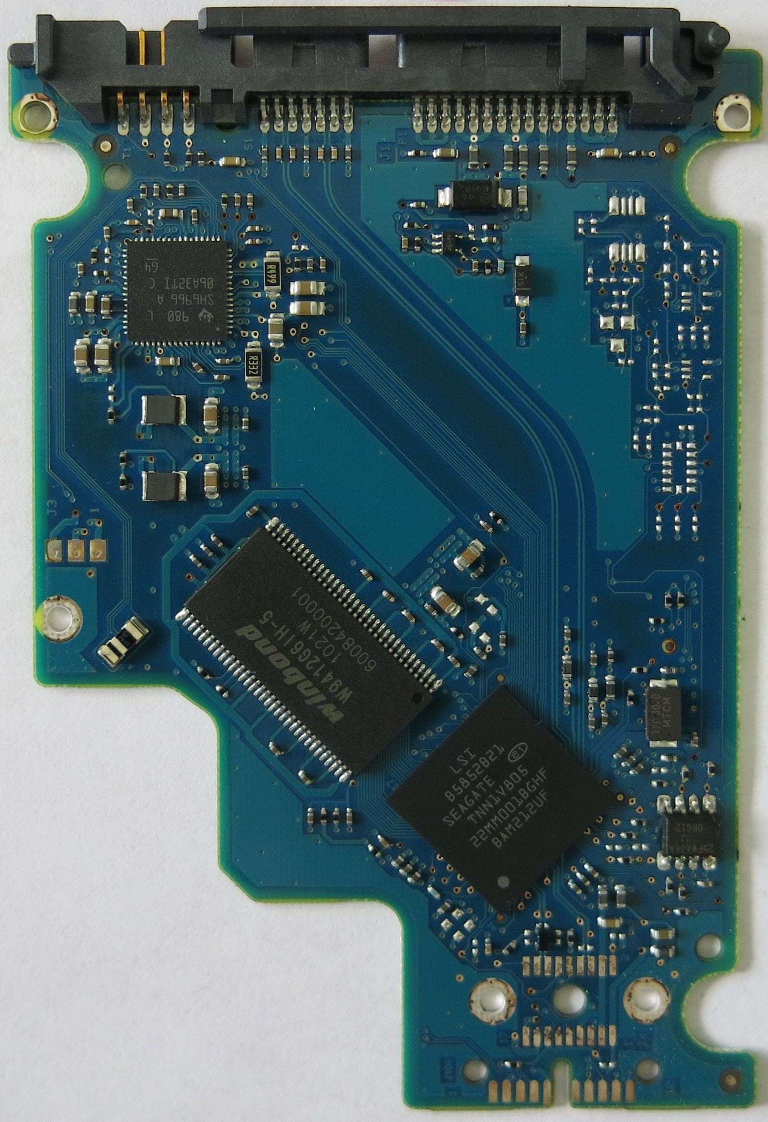 SEAGATE ST9500325AS P/N 9HH134-022  100570750 REV A PCB
