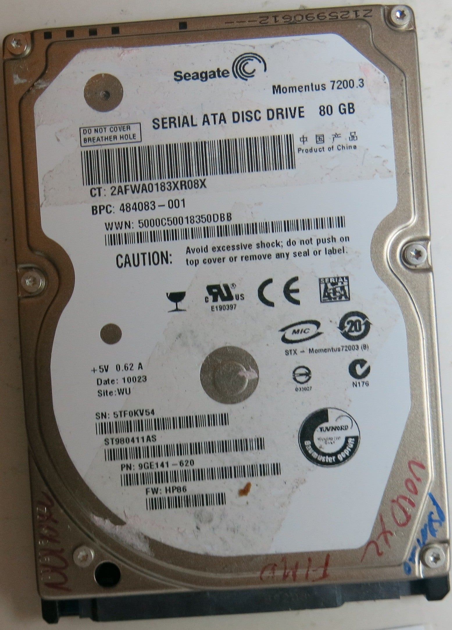 ST980411AS PCB: 100513573 REV D SERIAL NUMBER: 5TF0KV54 PN 9GE141-620 FW HP86 80 GB