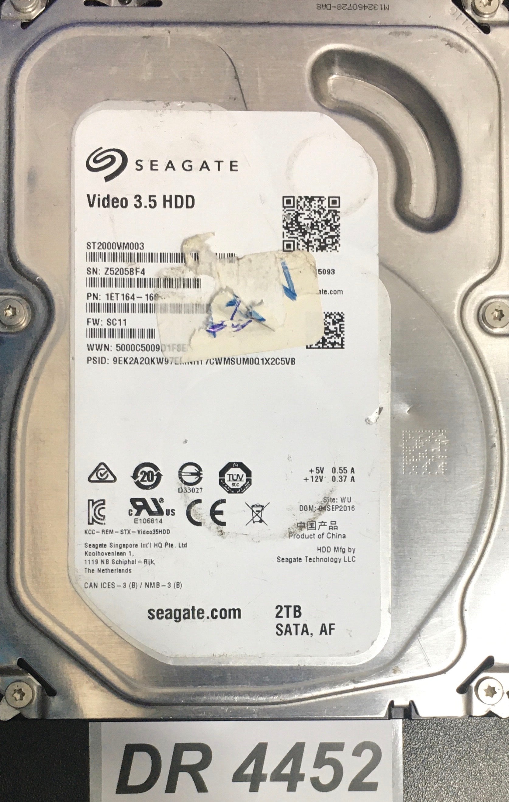 ST000VM003 P/N:  1ET164-160  FW:SC11 Serial: Z5205BF4  2000GB 3.5  PCB: 100724095 REV A