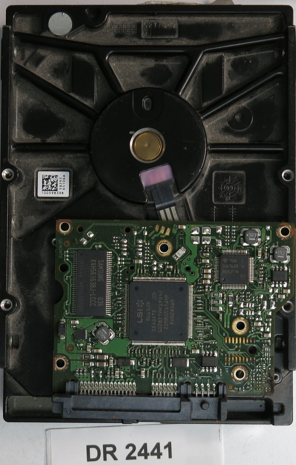 ST1000DM000, P/N: 9TS15E-568, FW: CC92 ,Serial: 5YA0CHLL GB 3.5, PCB: 100617465 REV A
