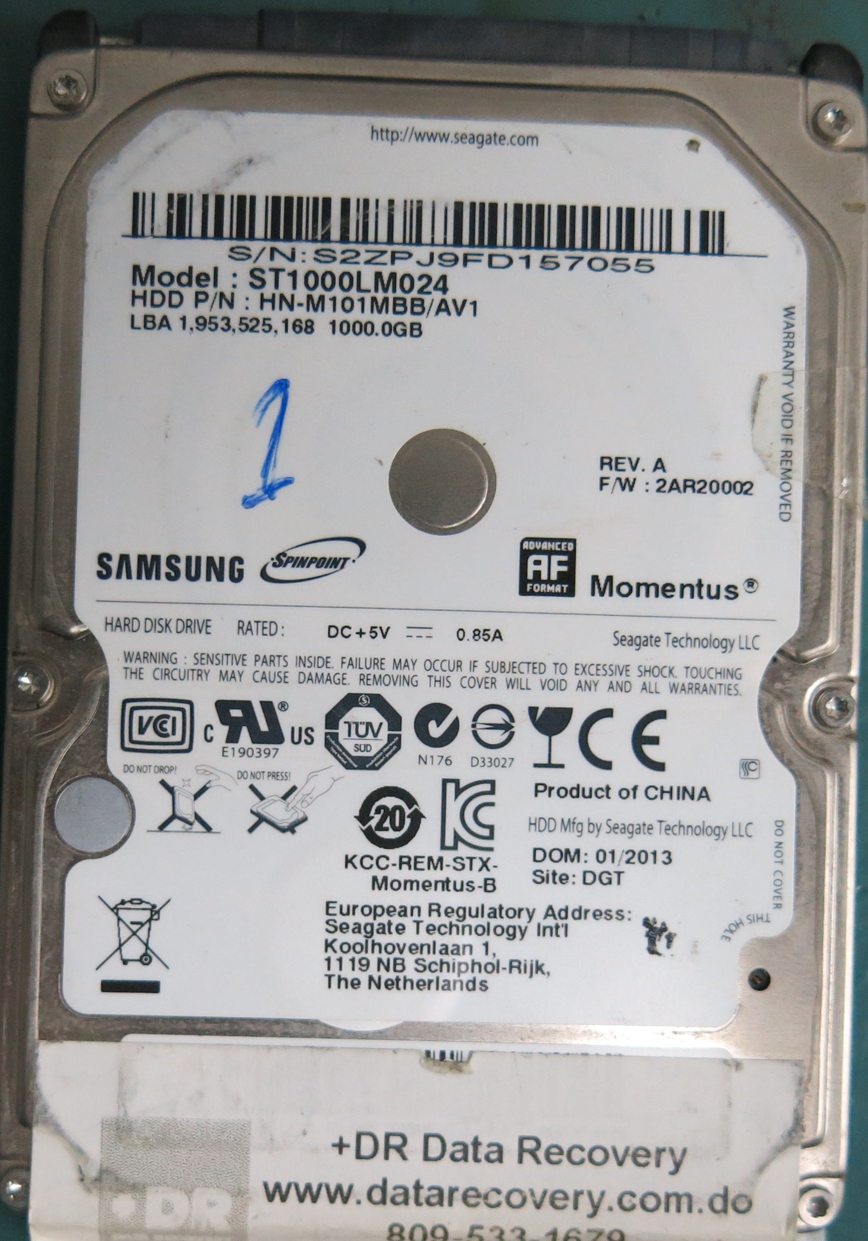 ST1000LM024, SERIAL: S2ZPJ9FD157055, 1000GB 2.5