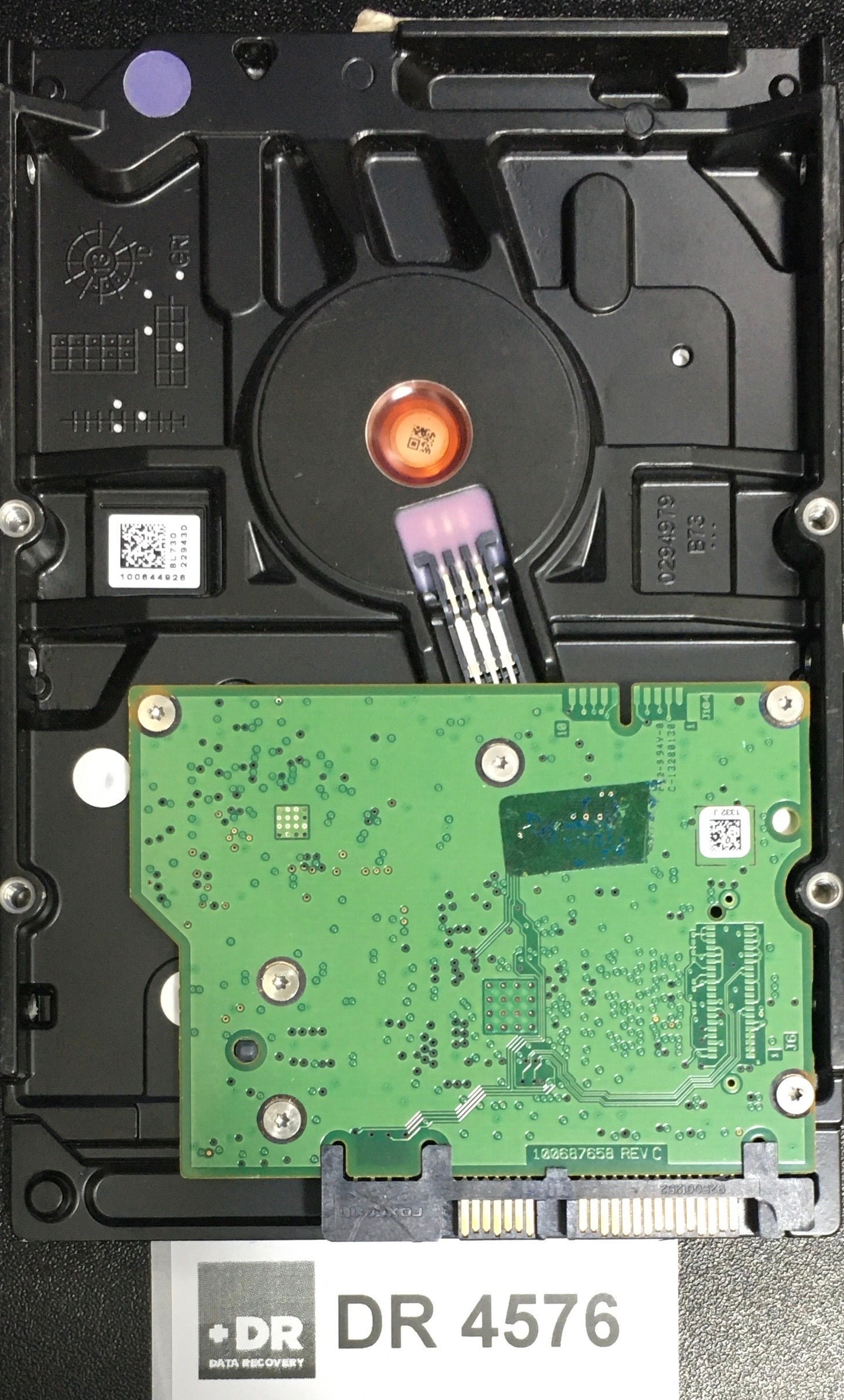 ST1000VM002,  P/N: 1CT-162-500,  FW: SC23,  Serial: S1G5SPD0,  1000GB 3.5  PCB-100687658 REV C