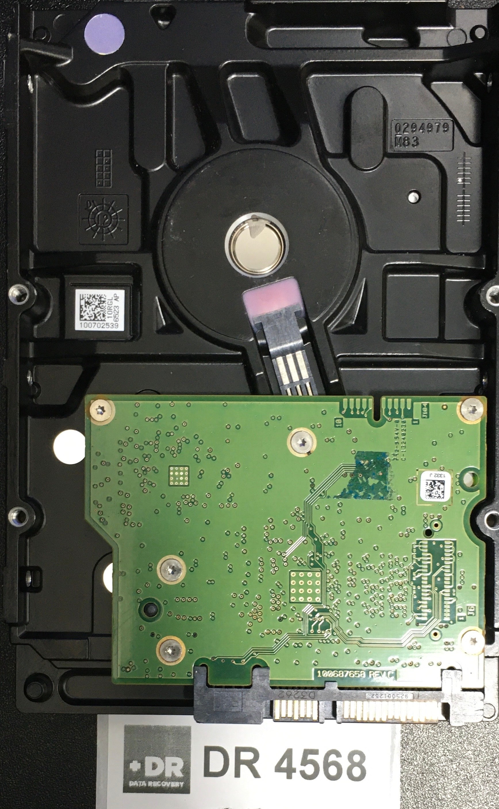ST1000VM002,  P/N: 1CT162'500,  FW: SC23,  Serial: S1G2X9BQ,  1000GB 3.5  100687658 PCB:- REV C