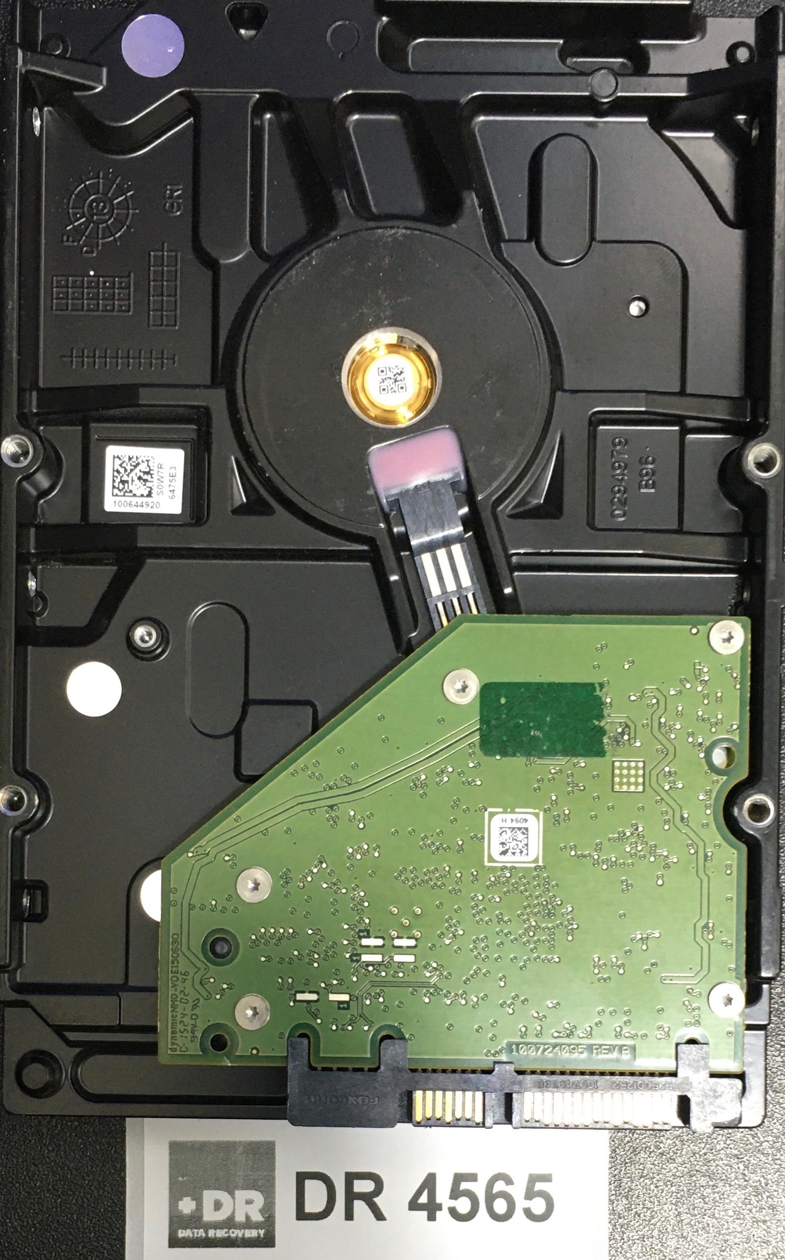 ST1000VM002,  P/N: 1ET162'500,  FW: SC11,  Serial: S513AHYP,,  1000GB 3.5  100724095 PCB:- REV A