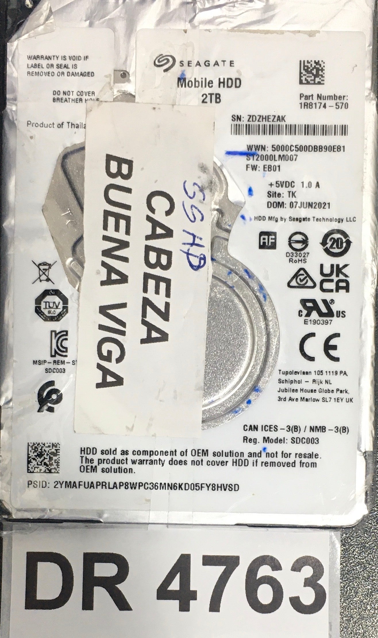ST2000LM007,  FW: EB01,  Serial: ZDZHEZAK,  2TB 2.5,  PCB: 100835923- REV A,