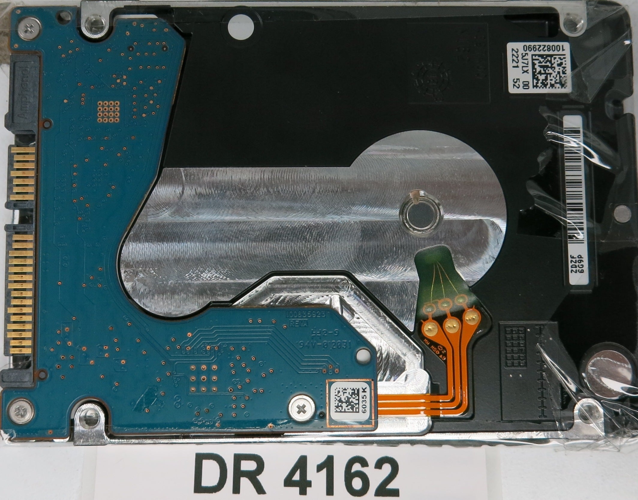 ST2000LM007, P/N: 1R8174-570, FW:EB01, Serial: ZDZF6G9P, 2TB 3.5, PCB:100835923 REV A