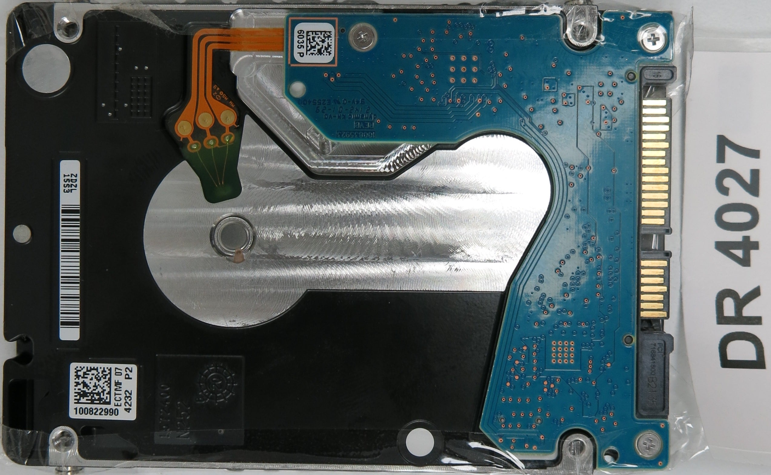 ST2000LM007, P/N: 1R8174-570, FW: EB01, Serial: ZDZL15S3, 1TB 3.5, PCB: 100835923 REV