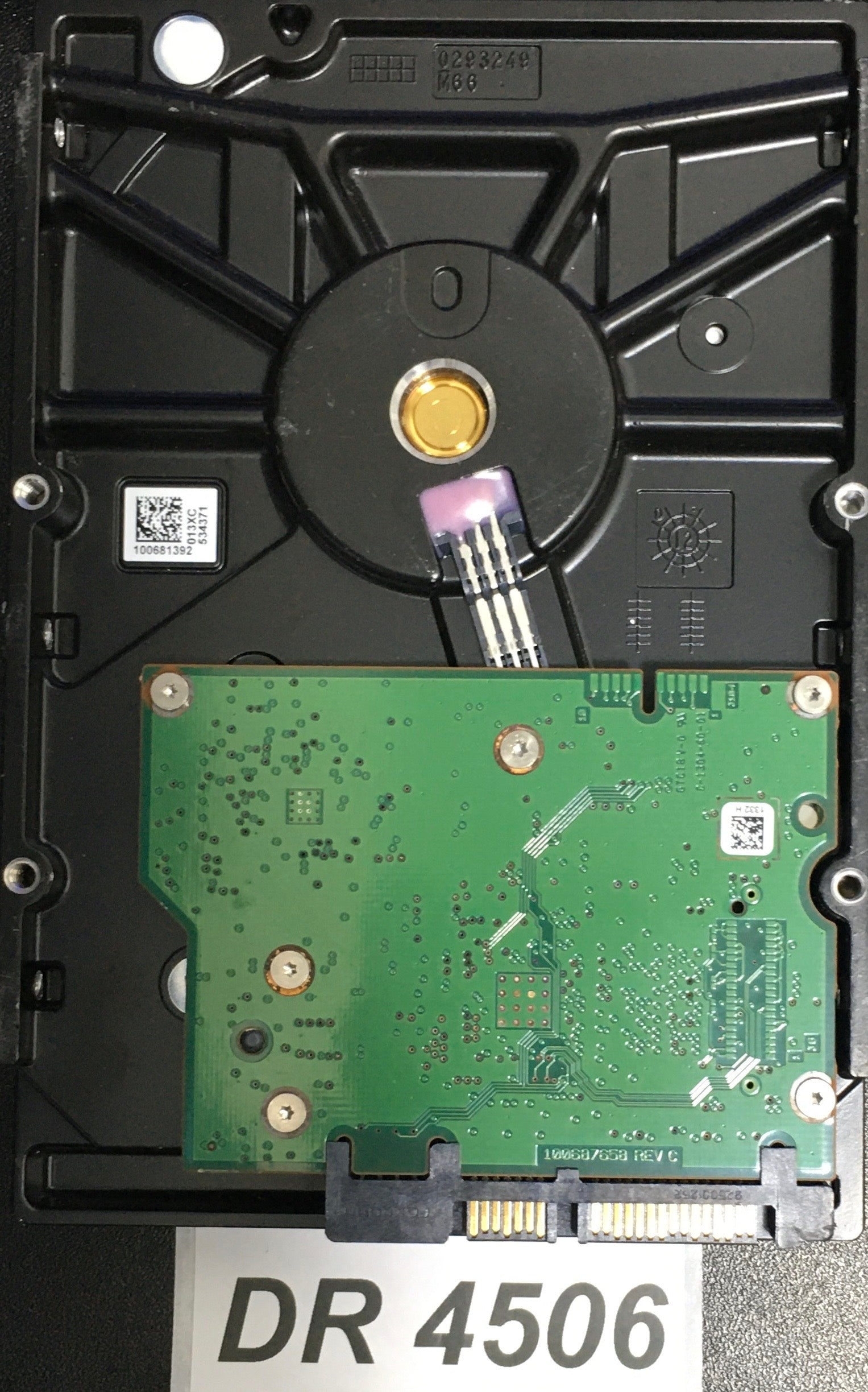 ST2000VM003  F/W:ES22  P/N:1CT164-262  Serial:W1H134ZF  2000GB 3.5  PCB: 100687658 REV C