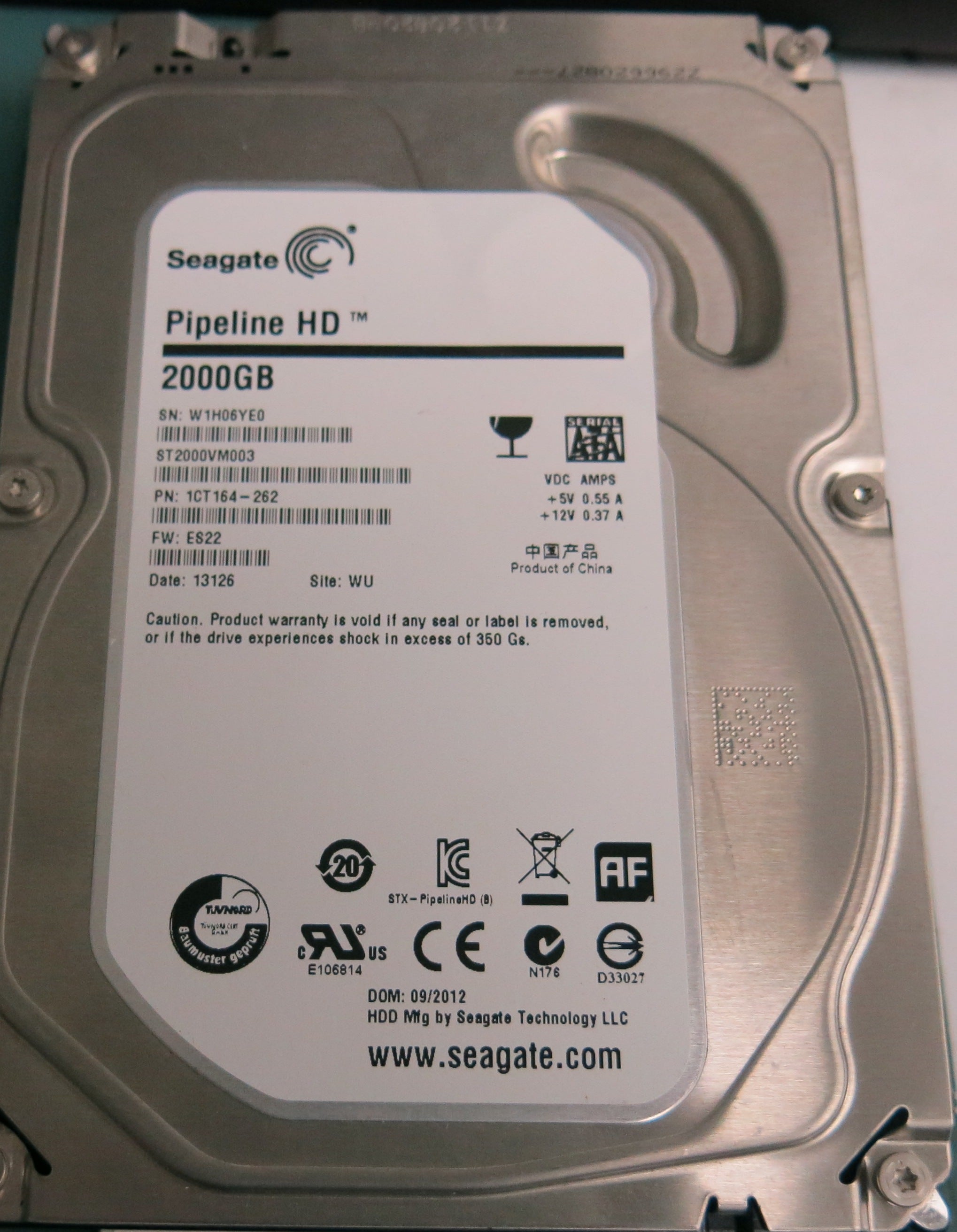 ST2000VM003, P/N: 1CT164-262, FW: ES22, Serial: W1H06YE0, 2000GB 3.5