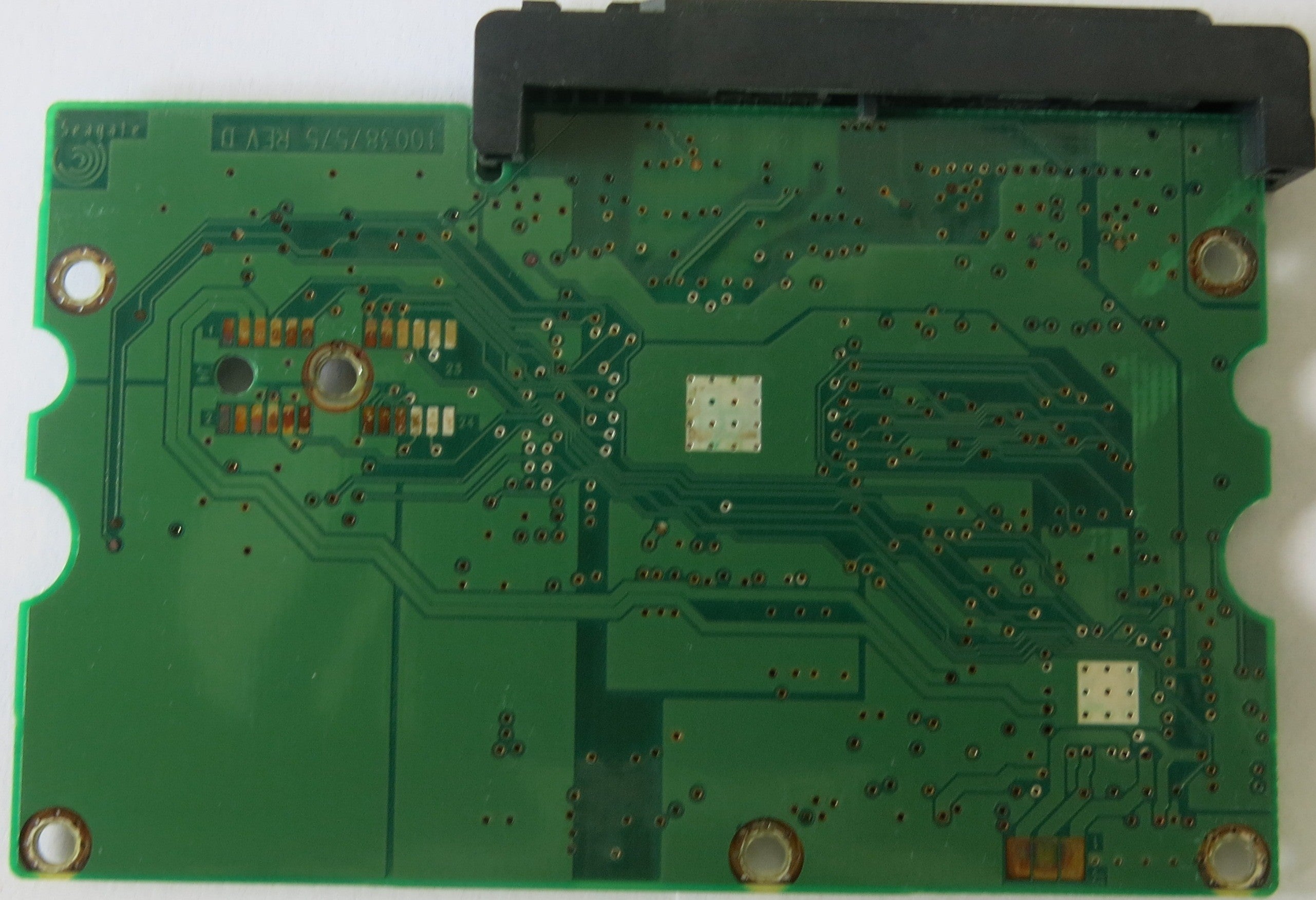 ST200827AS P/N 9BD13E-620 FW 3.AHH 100387575 REV D  PCB