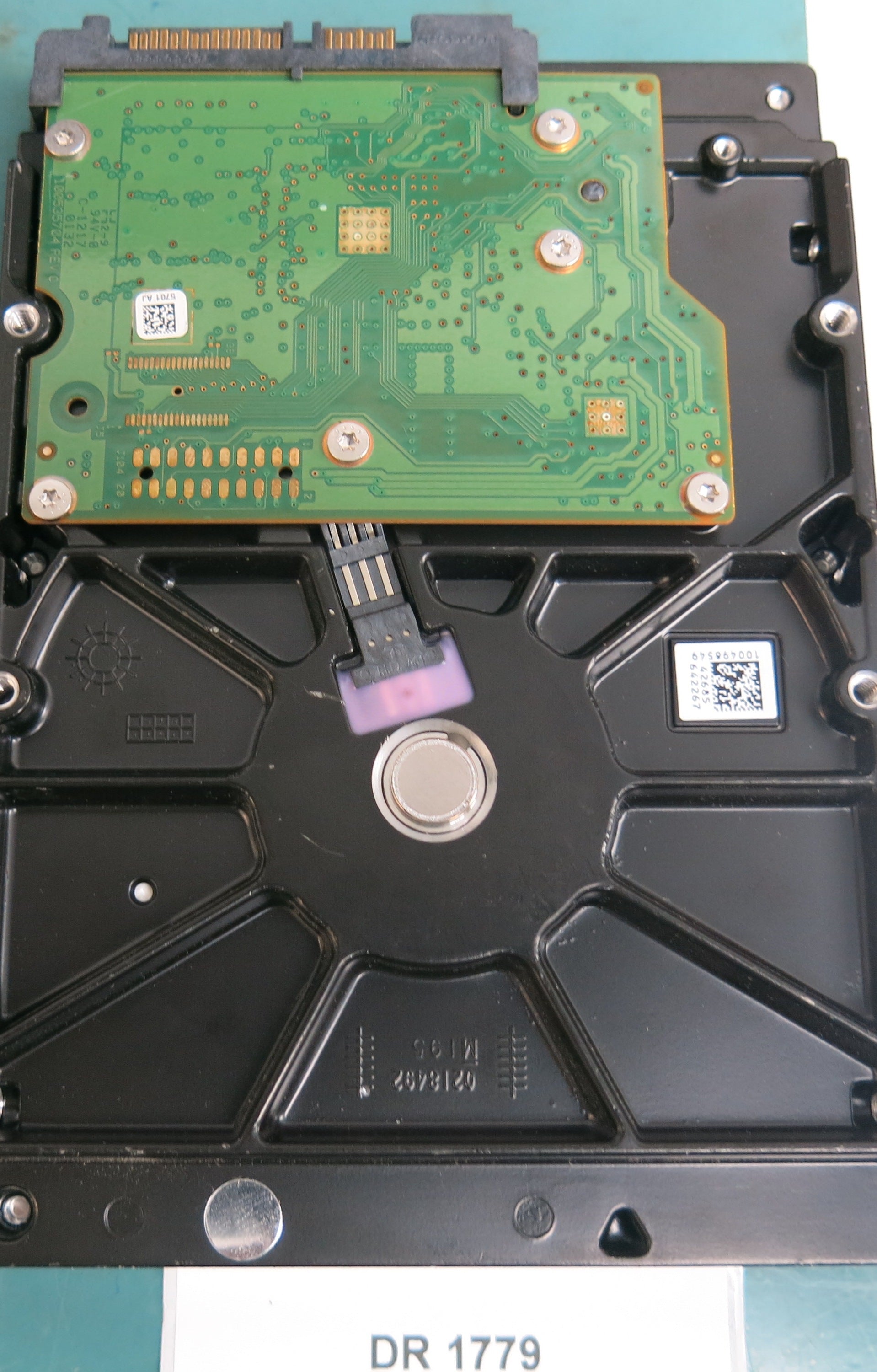 ST250DM000, P/N: 1BD141-500, FW: KC45, Serial: 9VYG4TV6, 250GB 3.5