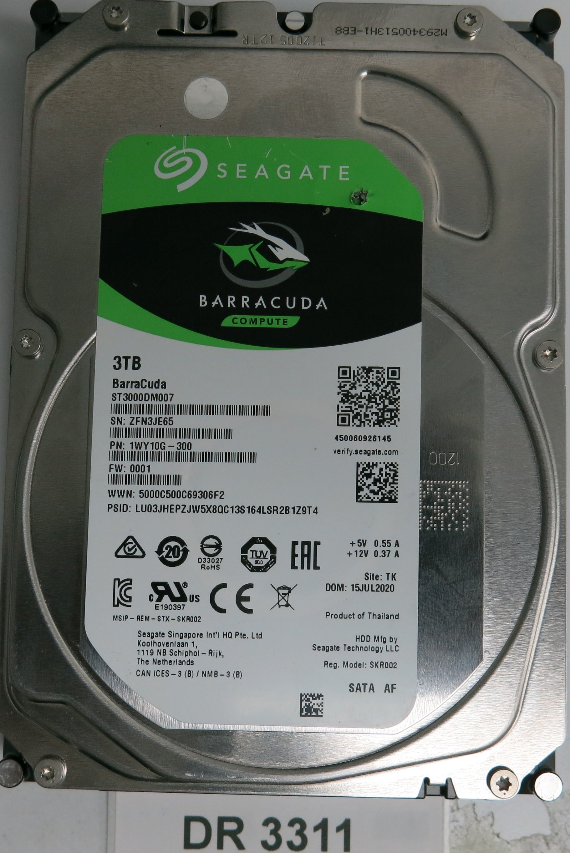 ST3000DM007, P/N:1WY10G-300, FW: 0001, Serial: ZFN3JE65, 3TB 3.5, PCB:100815595 REV0