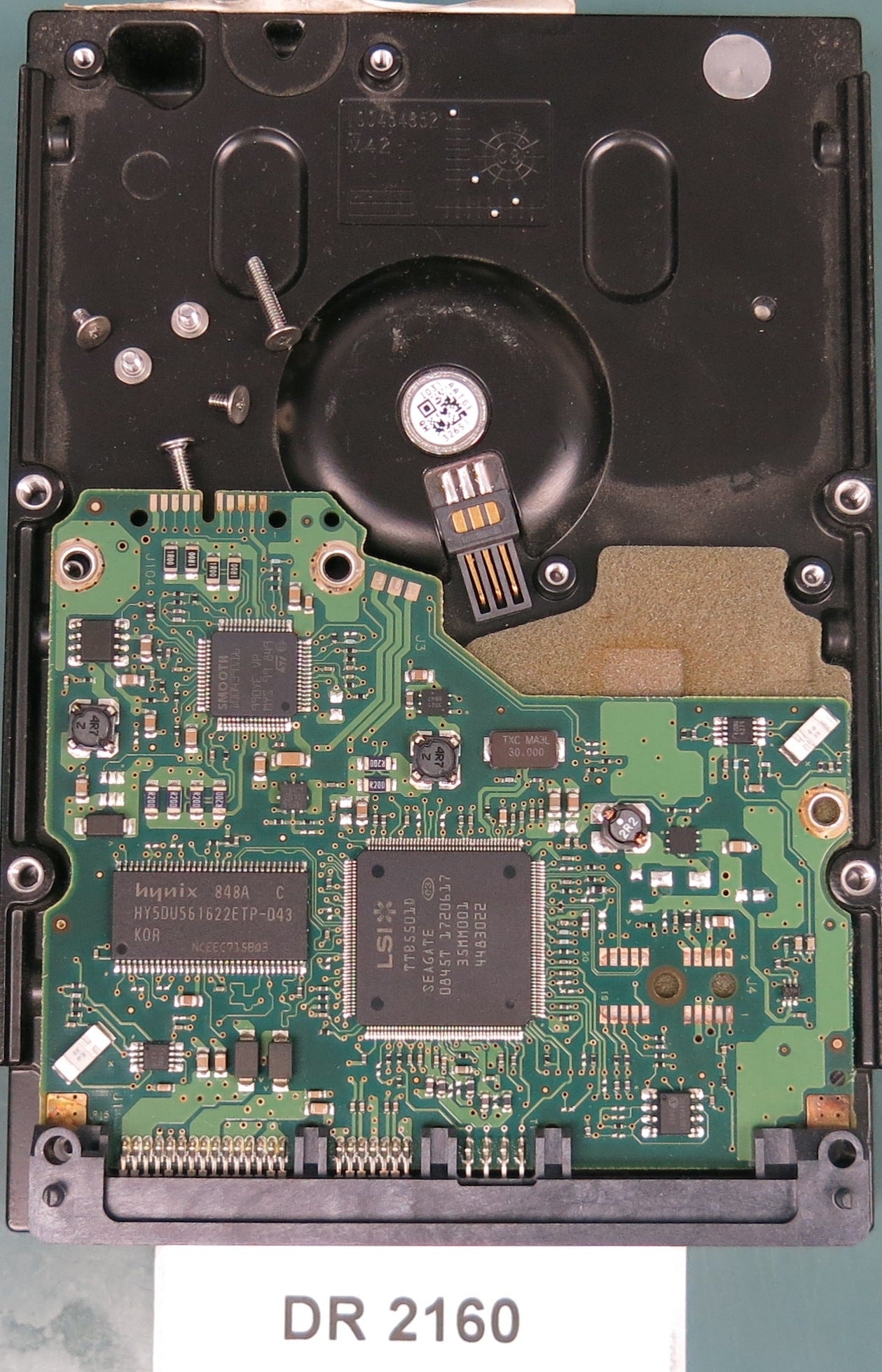 ST31000340NS, P/N: 9CA158-304, FW: SN06, Serial: 9QJ37S2M, 1000GB 3.5, PCB: 100466824 REV A