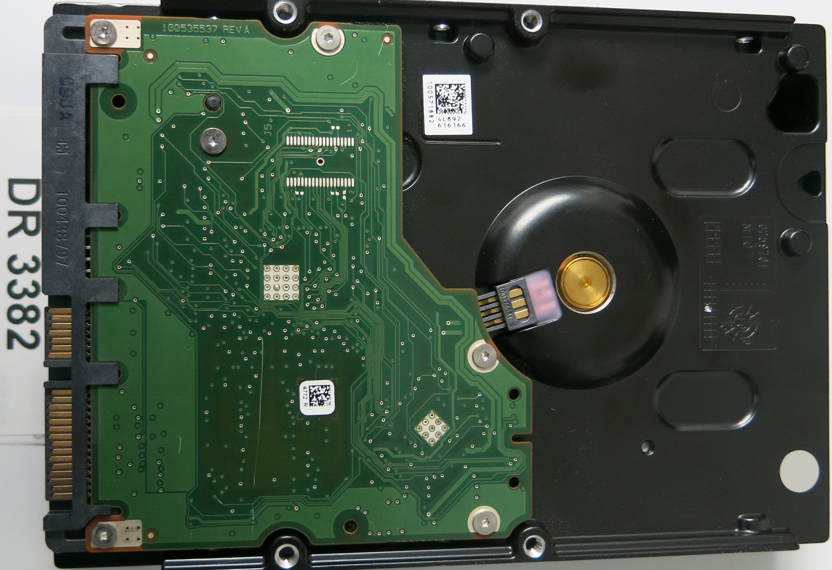ST31000528AS, P/N: 9SL154-044, FW: AP25, Serial: 9VP9V6FF, 1000GB 3.5, PCB: 100535537 REV A