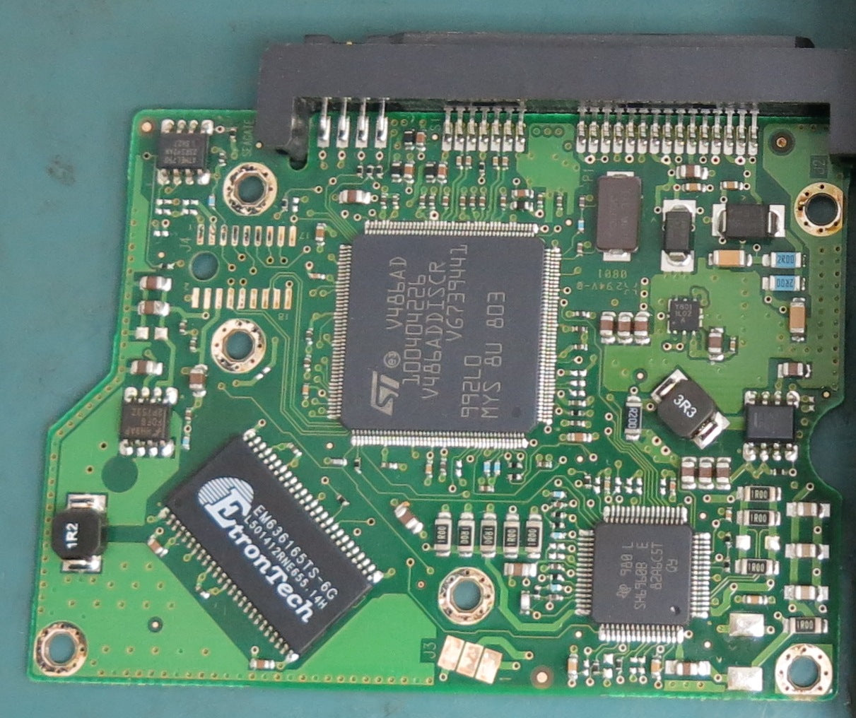 ST3160215SCE P/N: 9CZ112-180 FW: 3.ACB Serial: 5RX46M36 160GB 3.5  PCB: 100422559 REV C