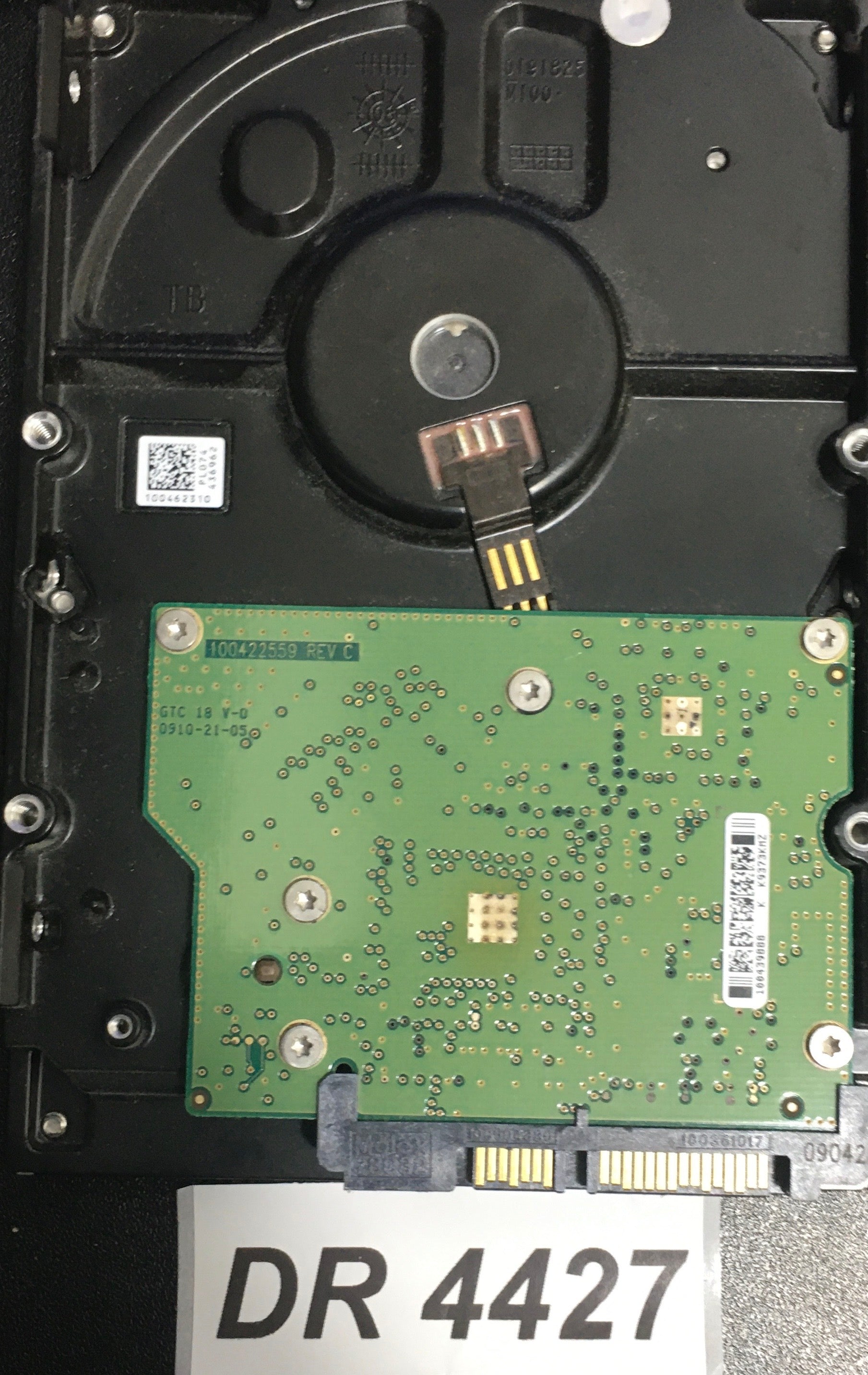 ST3160215SCE, P/N: 9CZ112-180, FW: 3.ACB, Serial: 5RX9YF9S, 160GB 3.5, PCB: 100422559 REV C