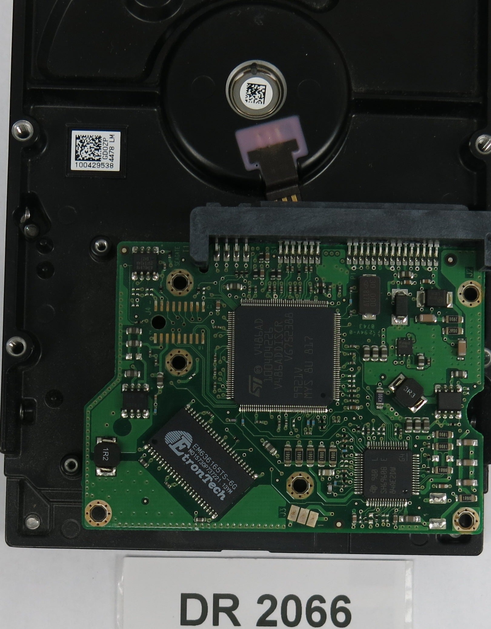 ST3160215SCE, P/N: 9CZ112-180, FW: 3.ACB, Serial: 6RX4K88W, 160GB 3.5, PCB: 100422559 REV C