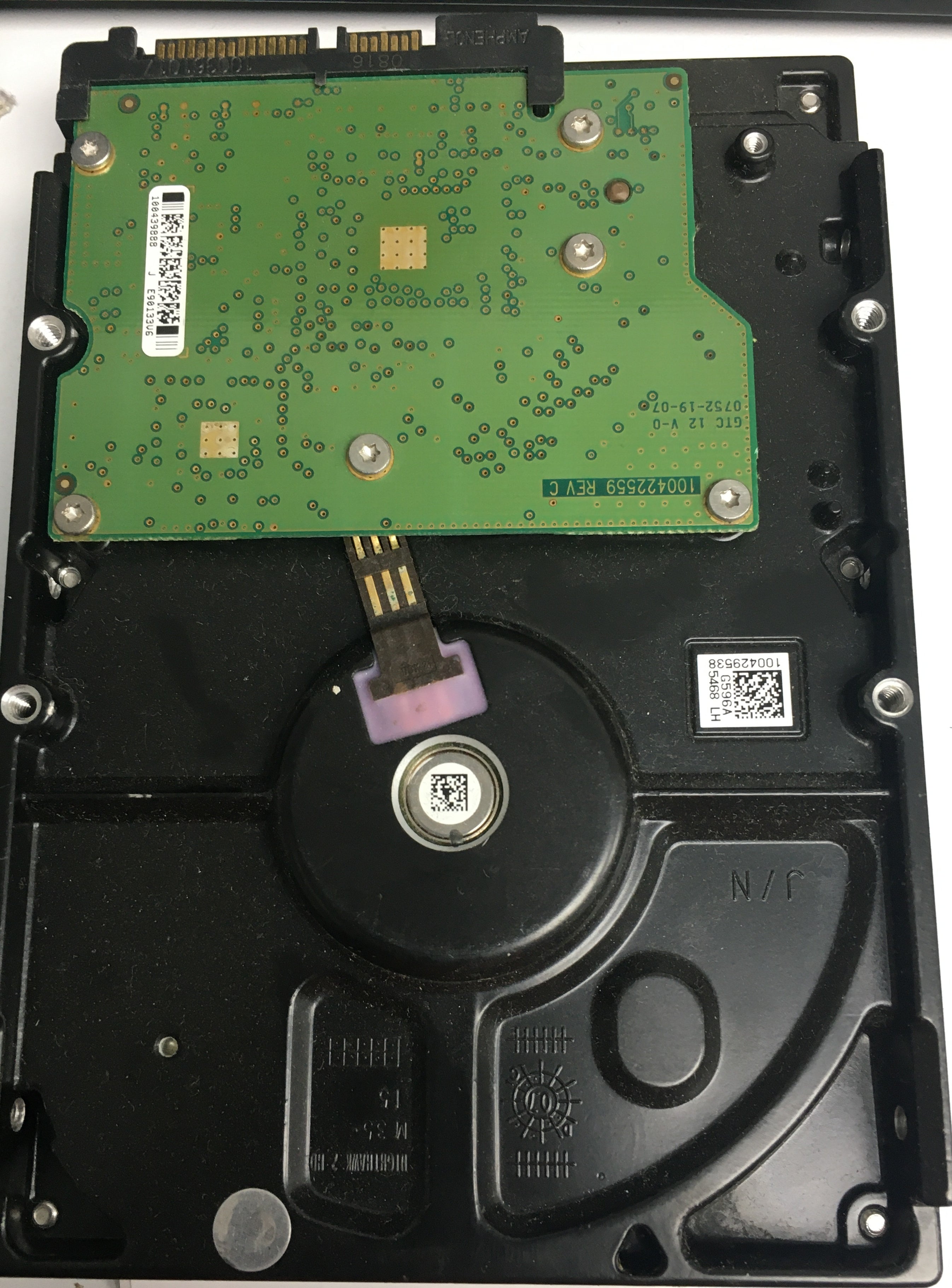ST3160215SCE P/N: 9CZ112-180 FW: 3.ACB Serial: 6RX4XVTP 160GB 3.5 PCB: 100422559 REV C