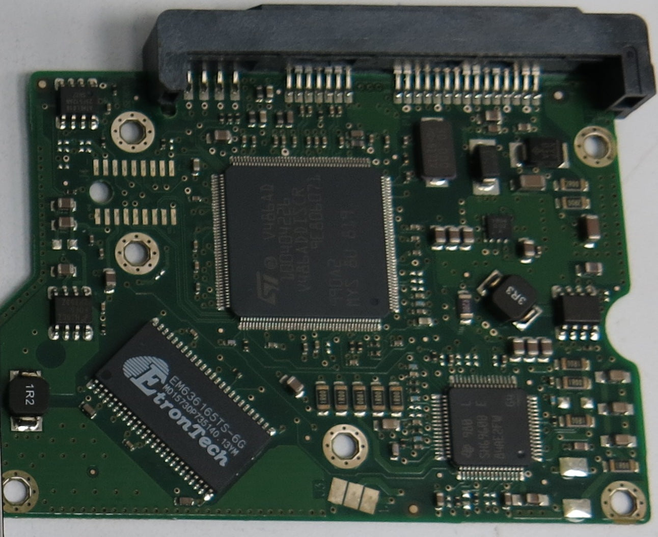ST3160215SCE P/N: 9CZ112-180 FW: 3ACB Serial: 6RX4GKL4 160GB 3.5  PCB: 100422559 REV C