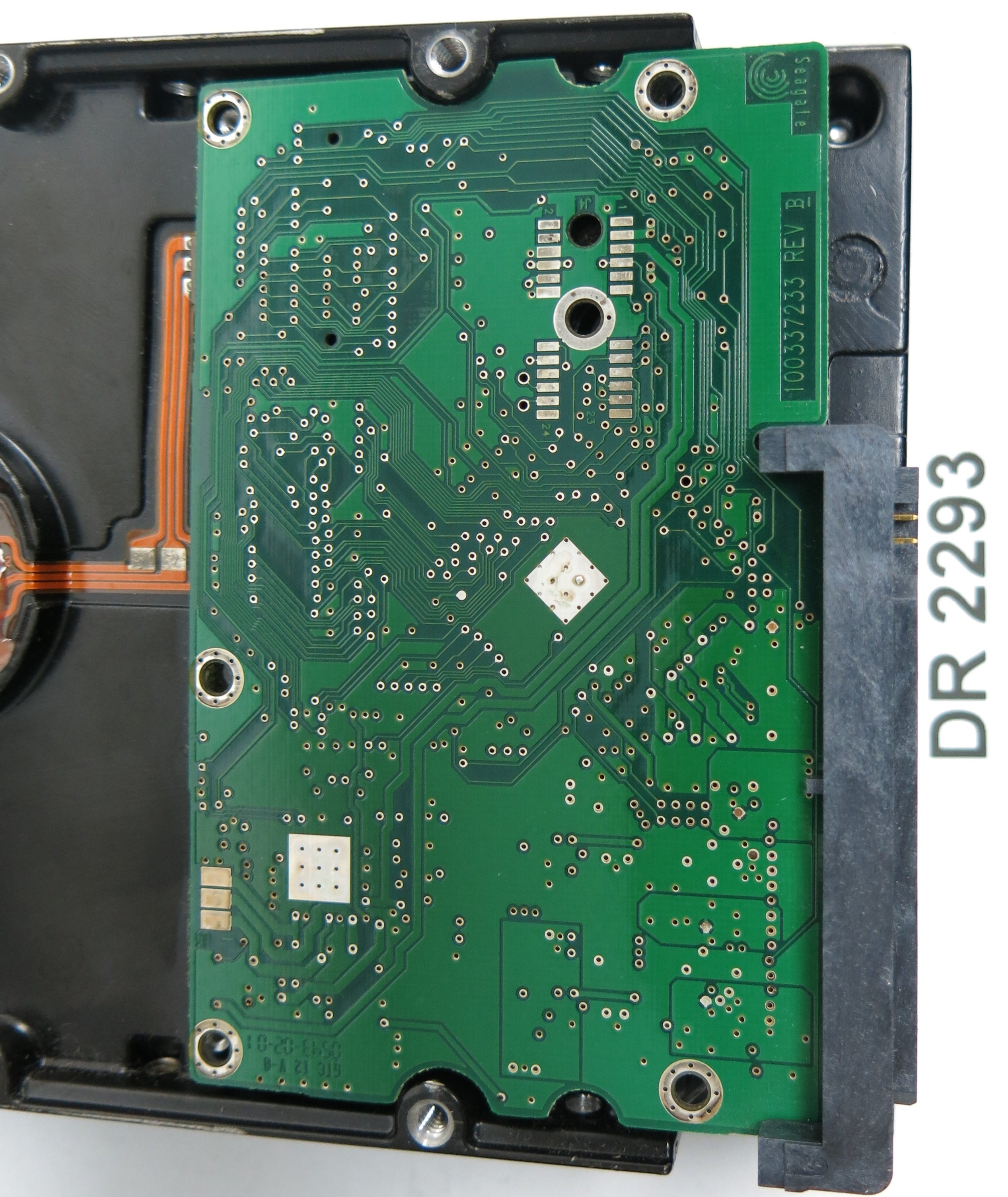 ST3300831SCE, P/N: 9AG384-505, FW: 3.03, Serial: 4NF0RSG8, PCB: 100337233 REV B