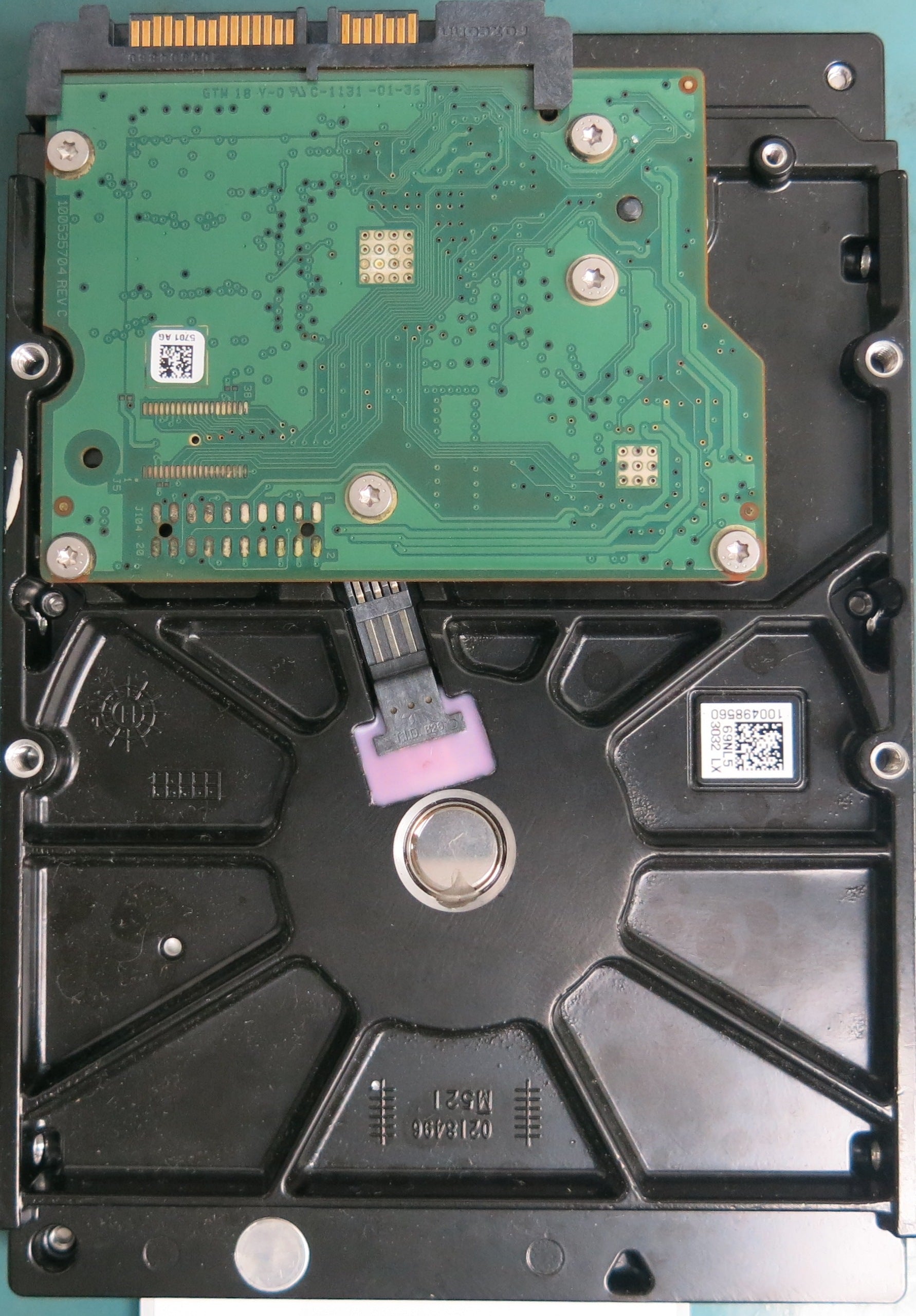 ST3320413AS, P/N: 9YP14C-519, FW: JC47, Serial: W2A2S56K, 320GB 3.5 , PCB: 100535704 REV C