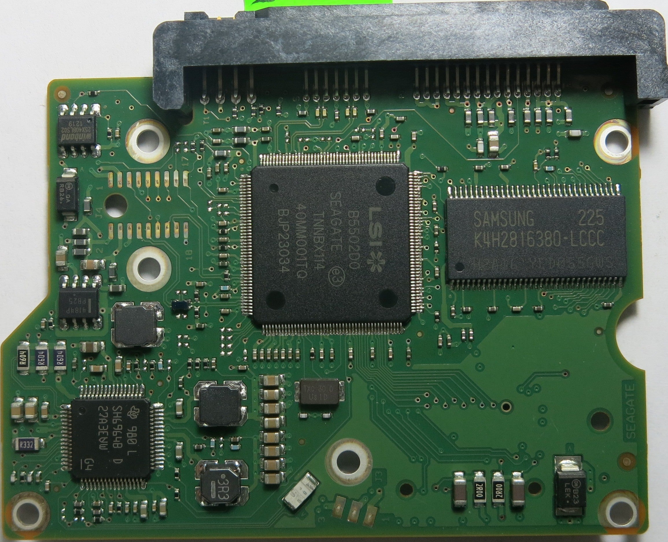 ST3320413AS P/N 9YP14C-520 100535704 REV C PCB
