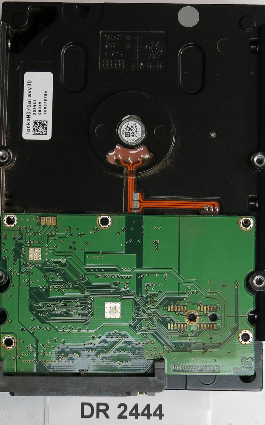 ST3320820SCE, P/N: 9BK13G-193, FW: 3.ACH, Serial: 9QBTTYK 320GB 3.5, PCB: 100406937 REV B