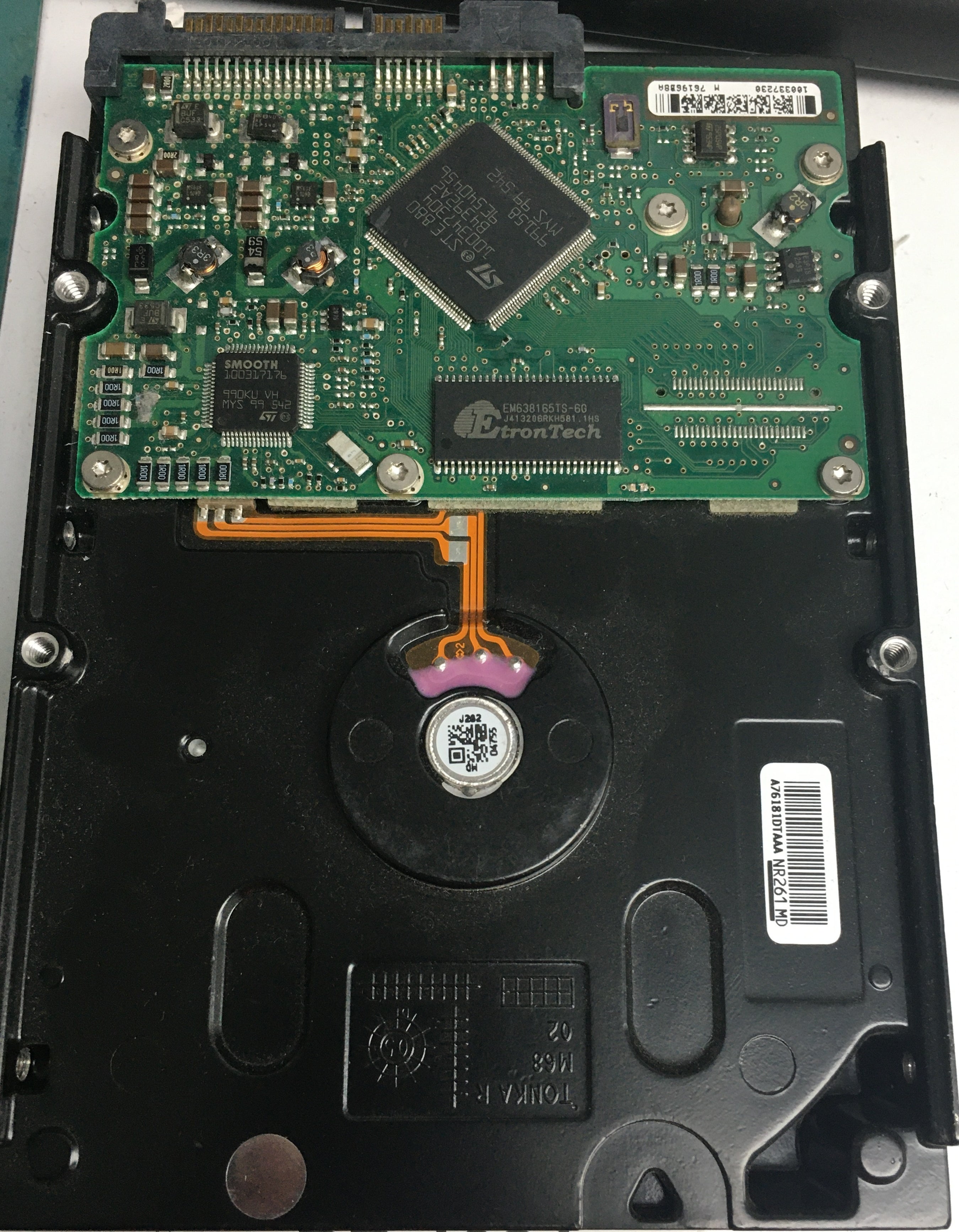 Model: ST3400832NS, P/N: 9BA385-176-39M0178, FW: 5.23, Serial:3NF16V7E, 400GB 3.5,  PCB:100337233  REV B,