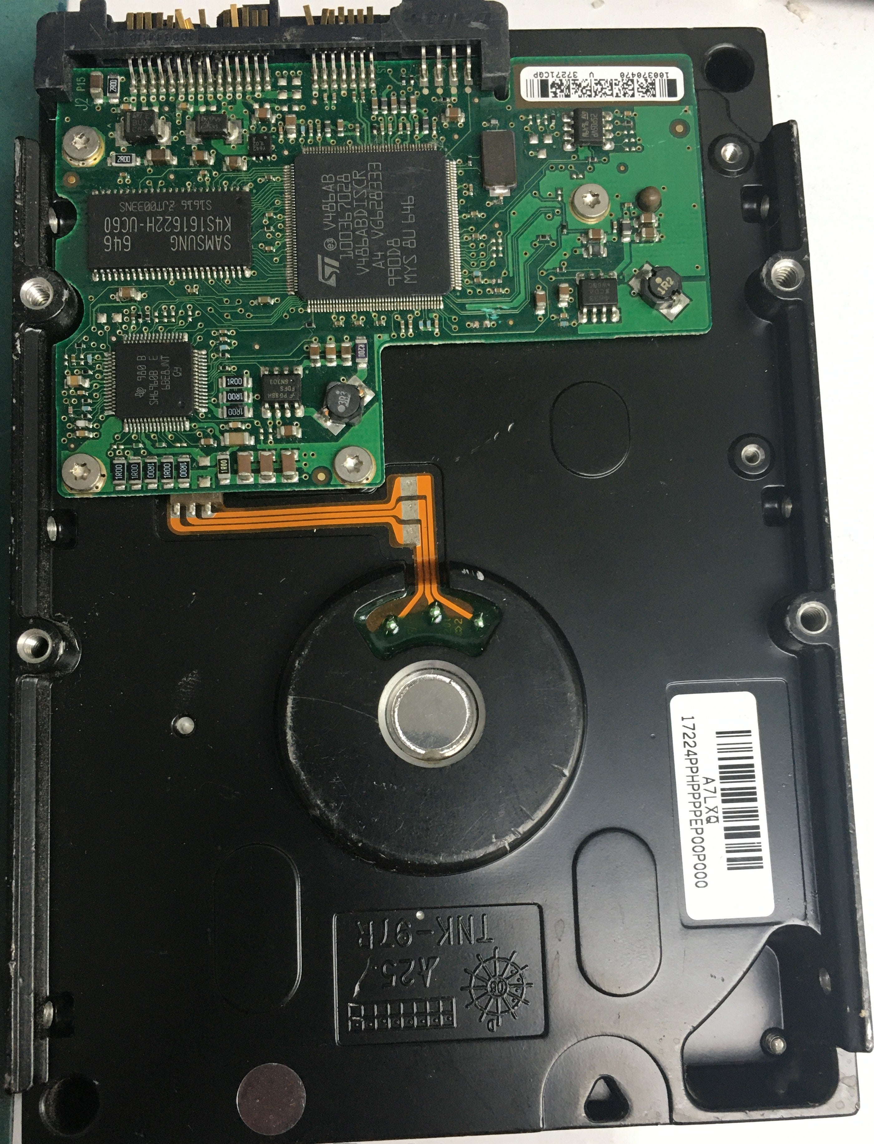 ST3402111AS P/N: 9BD11A-034 FW: 3.AJD Serial: 5PF045C7 40GB 3.5 PCB: 100375503 REV B