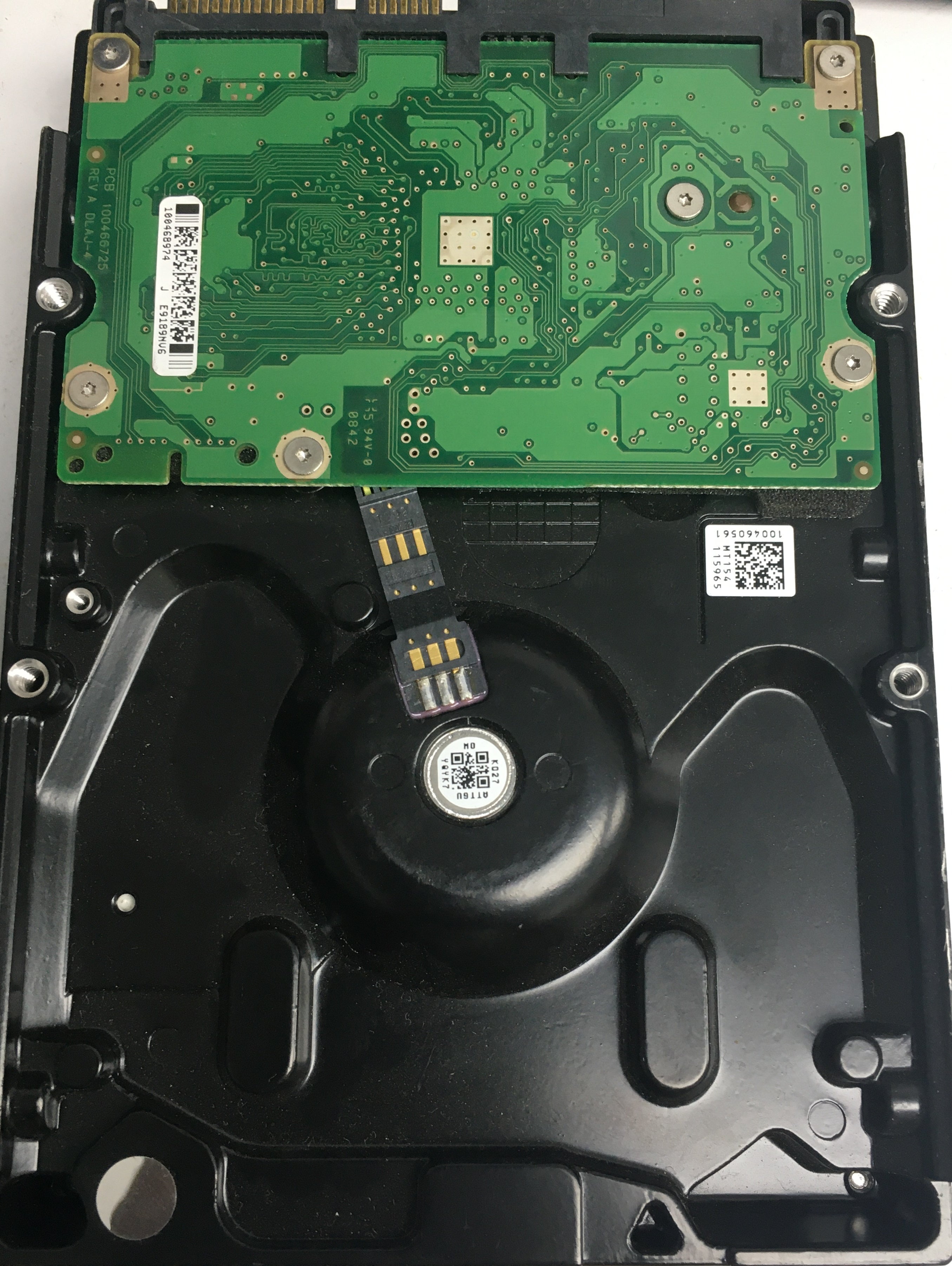 ST3500320AS, P/N: 9BX15A-303, FW: SD15, Serial: 5QM3M53G, 500GB 3.5, PCB: 100466725 REV A