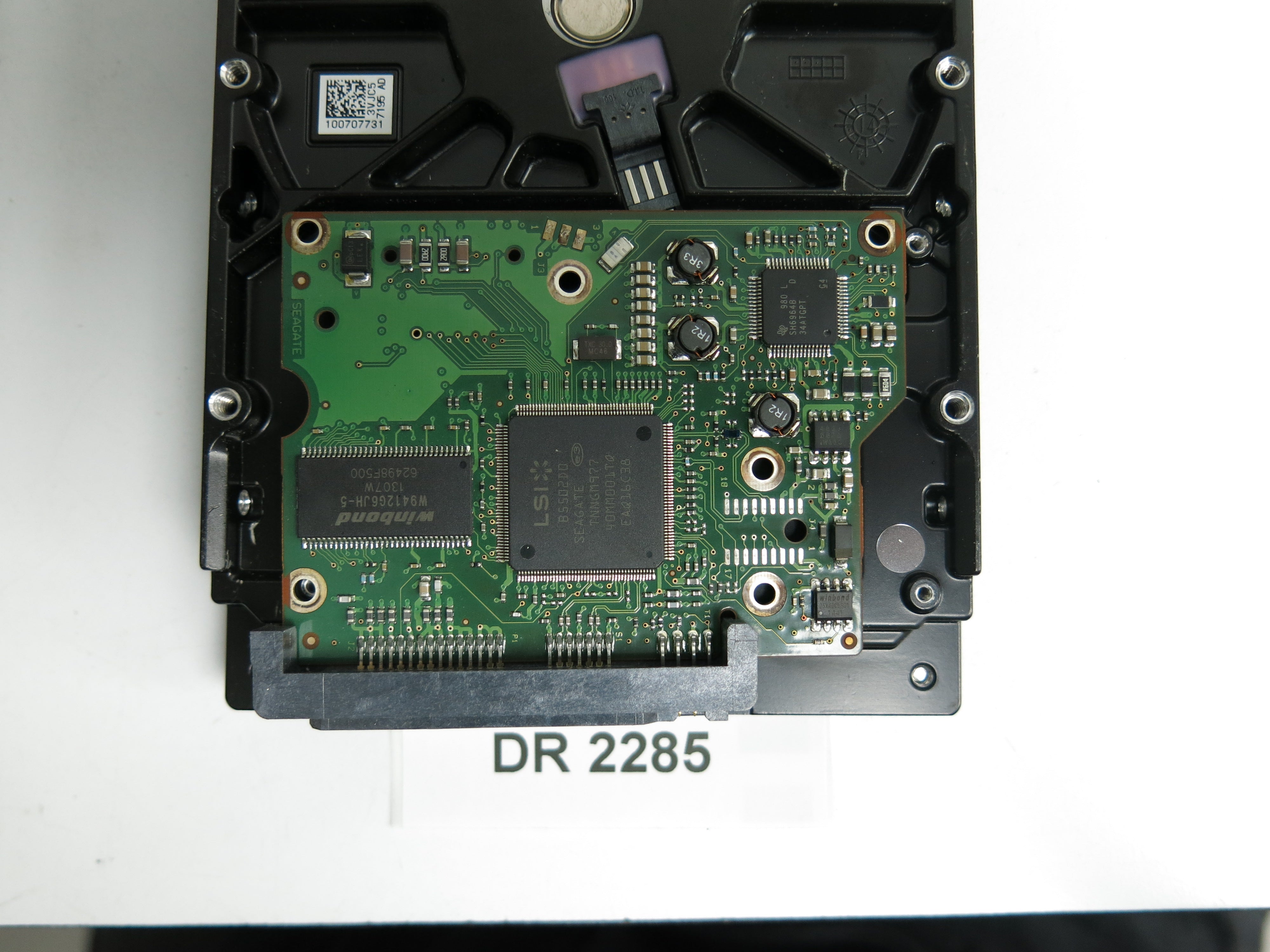 ST3500511CS, P/N: 9GW152-160, FW: CA14, Serial: 5VVVC6T8, 500GB 3.5, PCB: 100535704 REV C