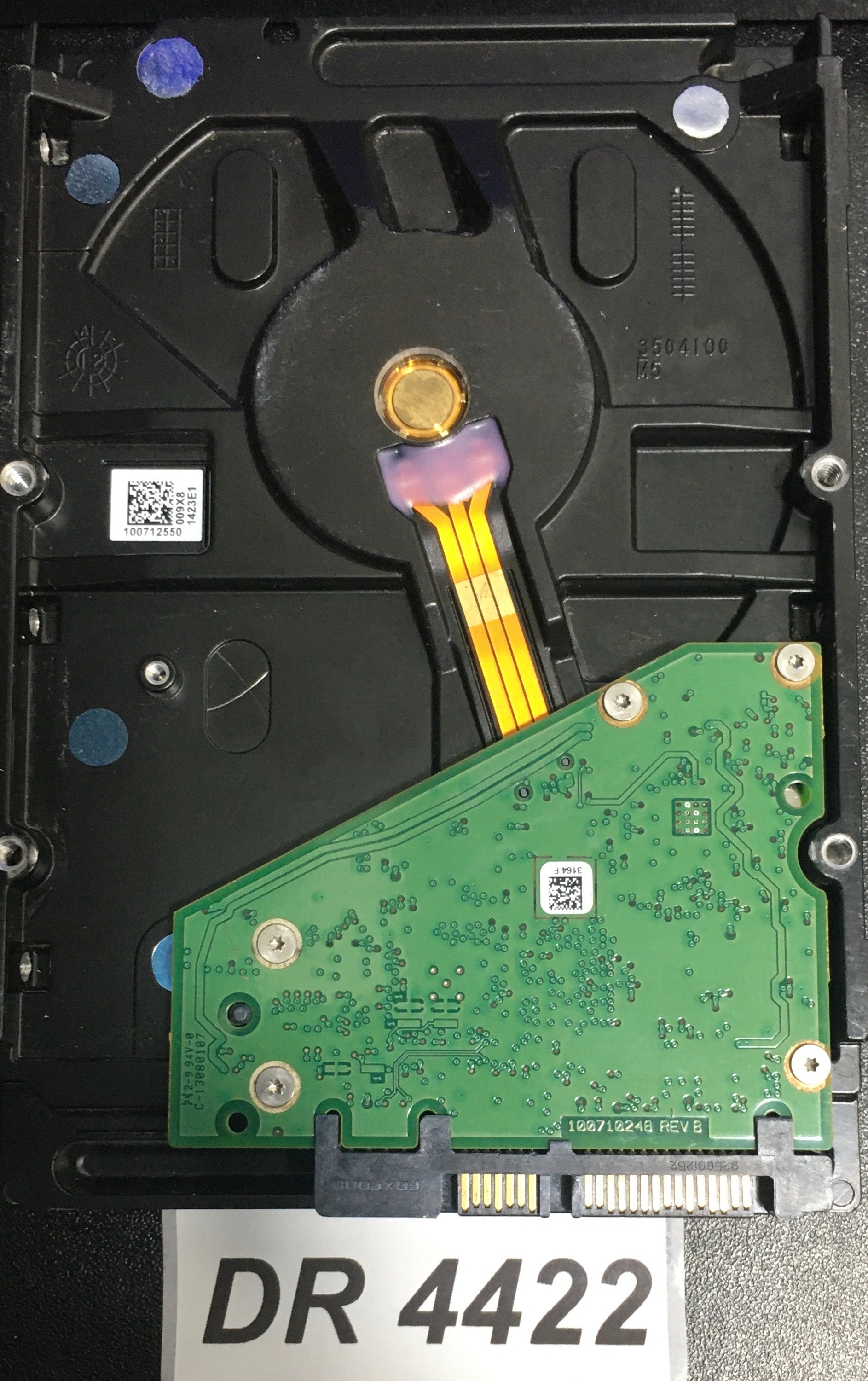 ST4000DM000 P/N:  1F2168-300  FW:CC52 Serial:W300FDLC   4000GB 3.5  PCB: 100710248 REV B