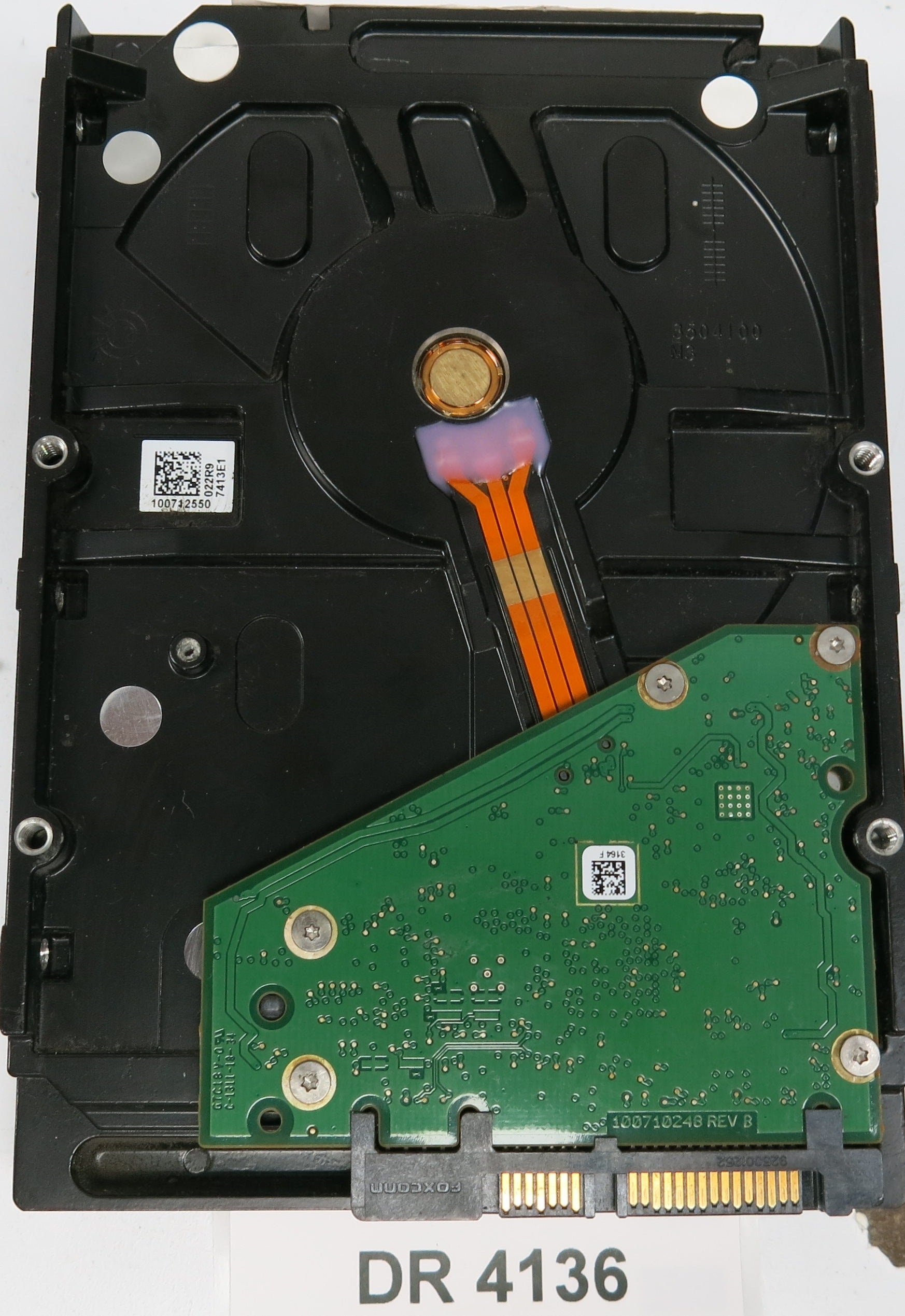 ST4000DM000, P/N: 1F2168-500, FW: CC52, Serial: W300DTG7, 4000GB 3.5, PCB: 100710248 REV B