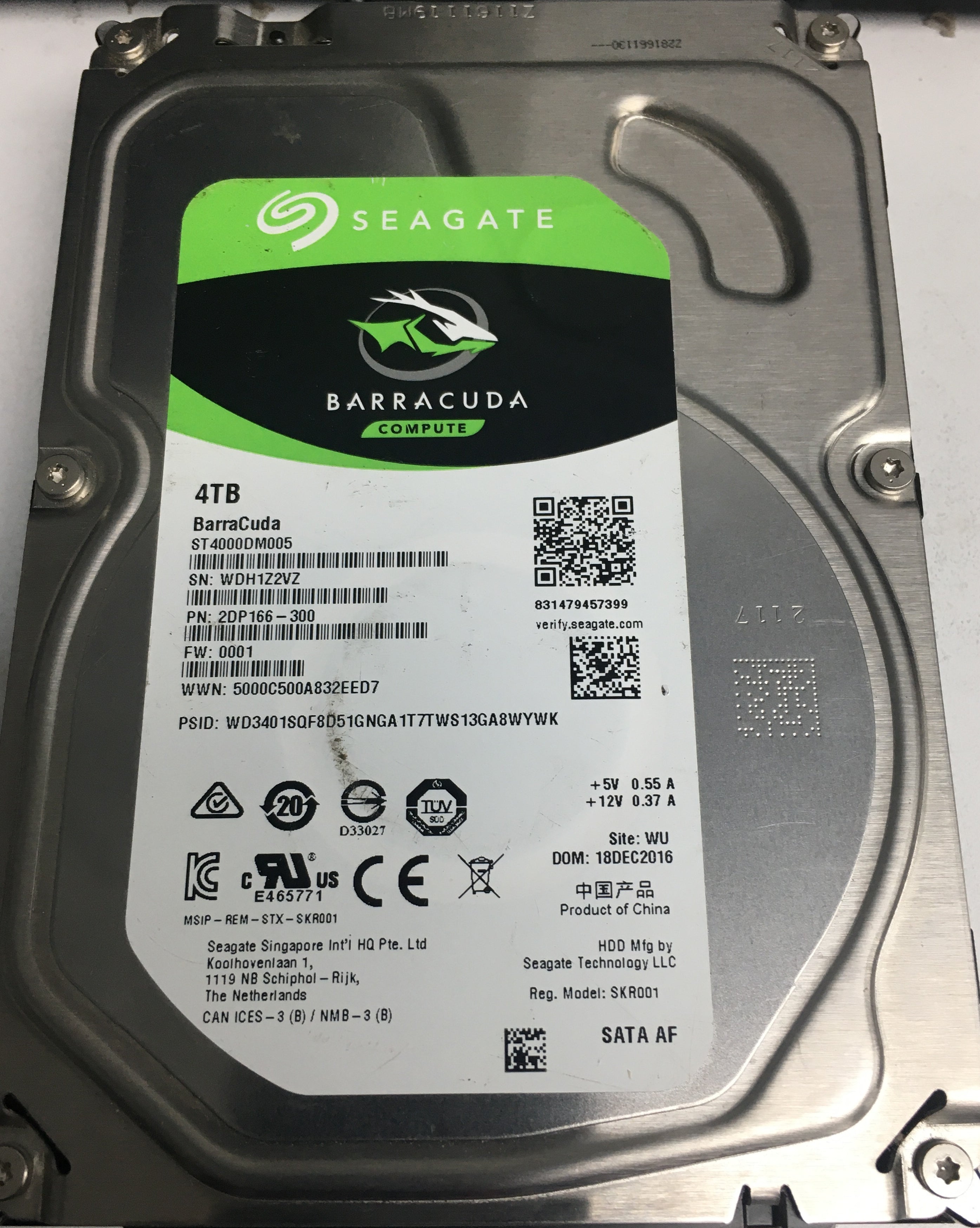 ST4000DM005, P/N: 2DP166-300, FW: 0001, Serial: WDH1Z2VZ, 4TB 3.5, PCB: 100797092  REV A