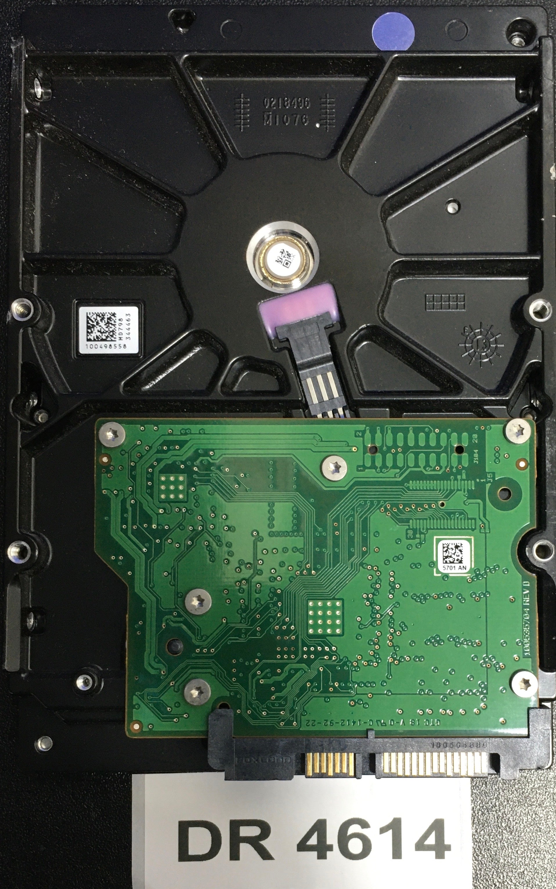ST500DM002,  P/N: 1BD142-023,  FW: HP74,  Serial: Z6E6858H,  500GB 3.5  PCB:100535704- REV D