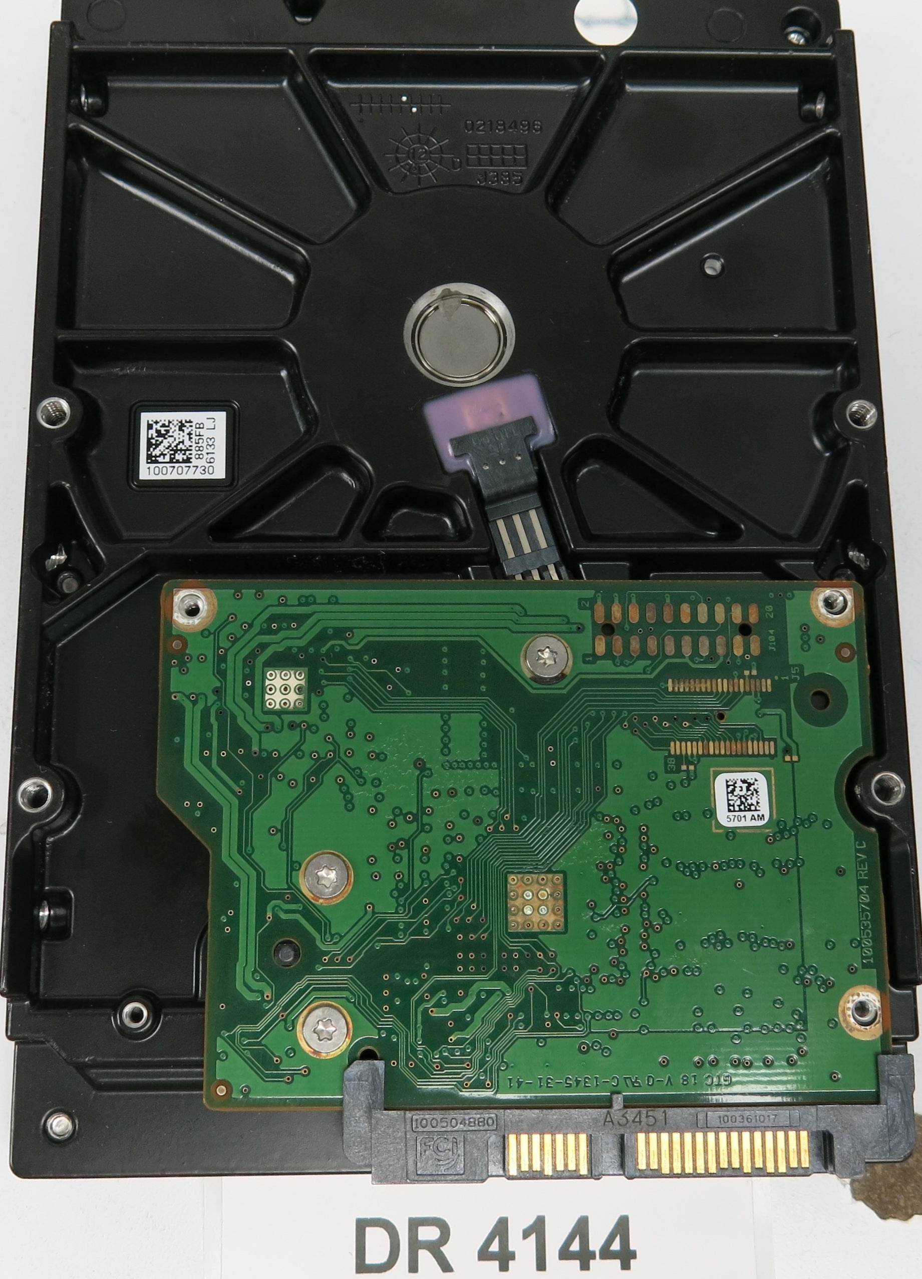ST500DM002, P/N: 1BD142-500, FW: KC45, Serial: S2A9SE3N, 500GB 3.5, PCB: 100535704 REV